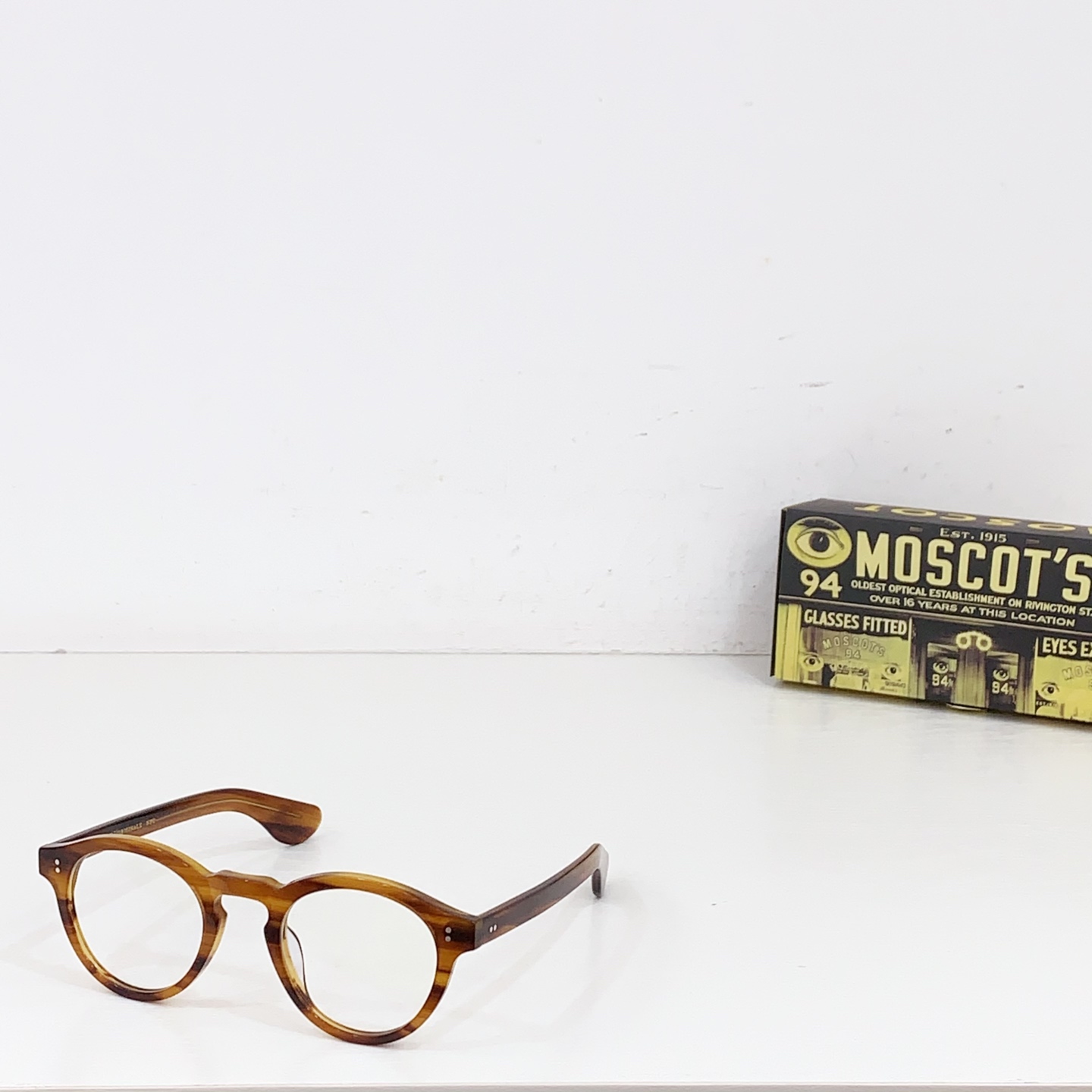 NO:348981,95 MOSCOTMODEL: KEPPESIZE: 48-door 26-glasses sunglasses, glasses1986090995 MOSCOTMODEL: KEPPESIZE: 48口26-眼镜墨镜太阳镜,眼镜,glasses