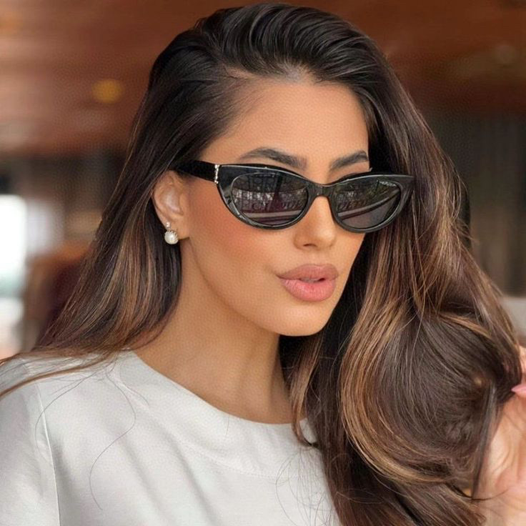 SAINT LAURENT SL M115 Cat Eye Sunglasses - Classic Logo, Stylish Design