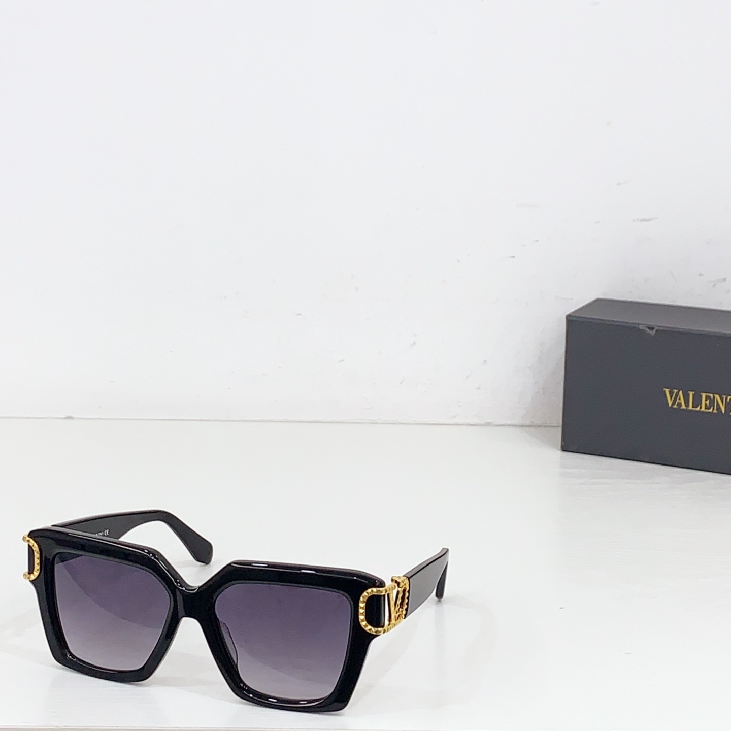 NO:354518,VALENTINO MODELVLS-107A-55 SIZE55 Port 17- Glasses Sunglasses Sunglasses, Glasses, Valentino19860909VALENTINO MODELVLS-107A-55 SIZE55口17- 眼镜墨镜太阳镜,眼镜,valentino,glasses
