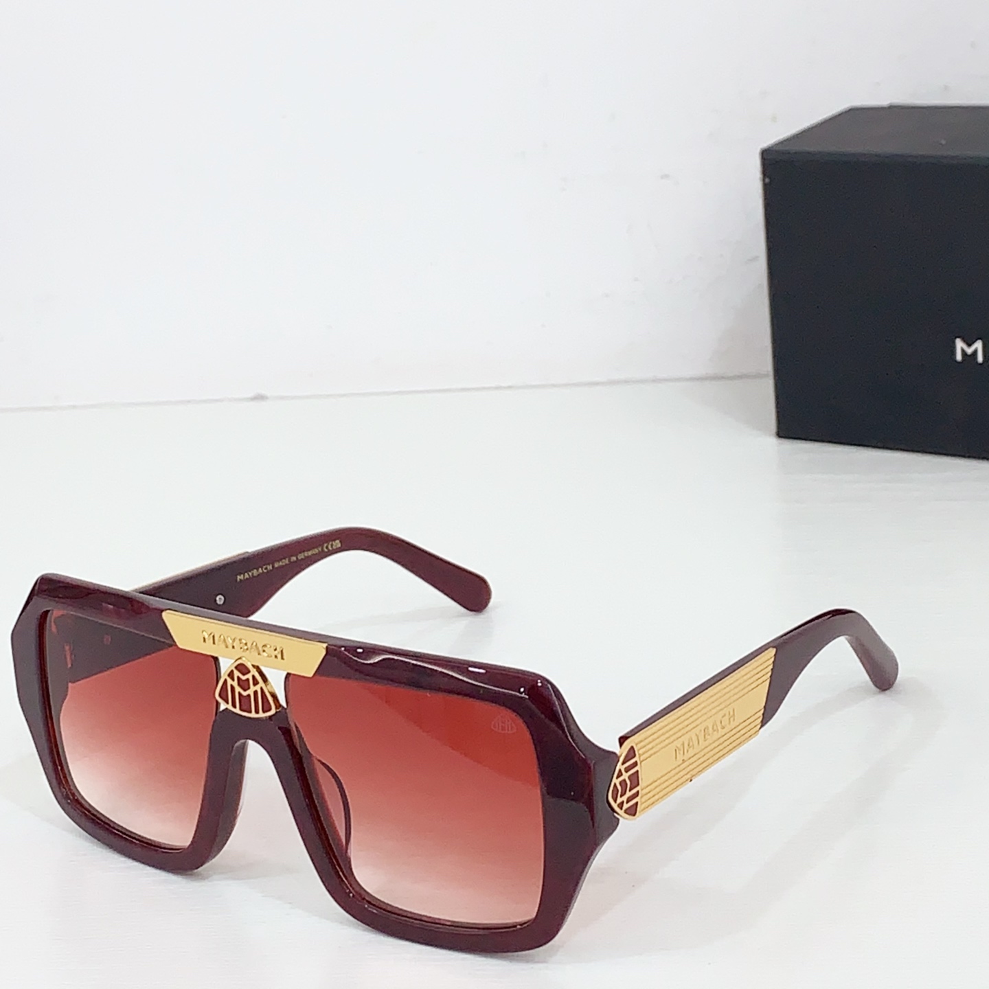 NO:357639,MAYBAC* MODEL: Z SIZE55 port 18-142 glasses sunglasses sunglasses, glasses19860909MAYBAC* MODEL: Z SIZE55口18-142 眼镜墨镜太阳镜,眼镜,glasses