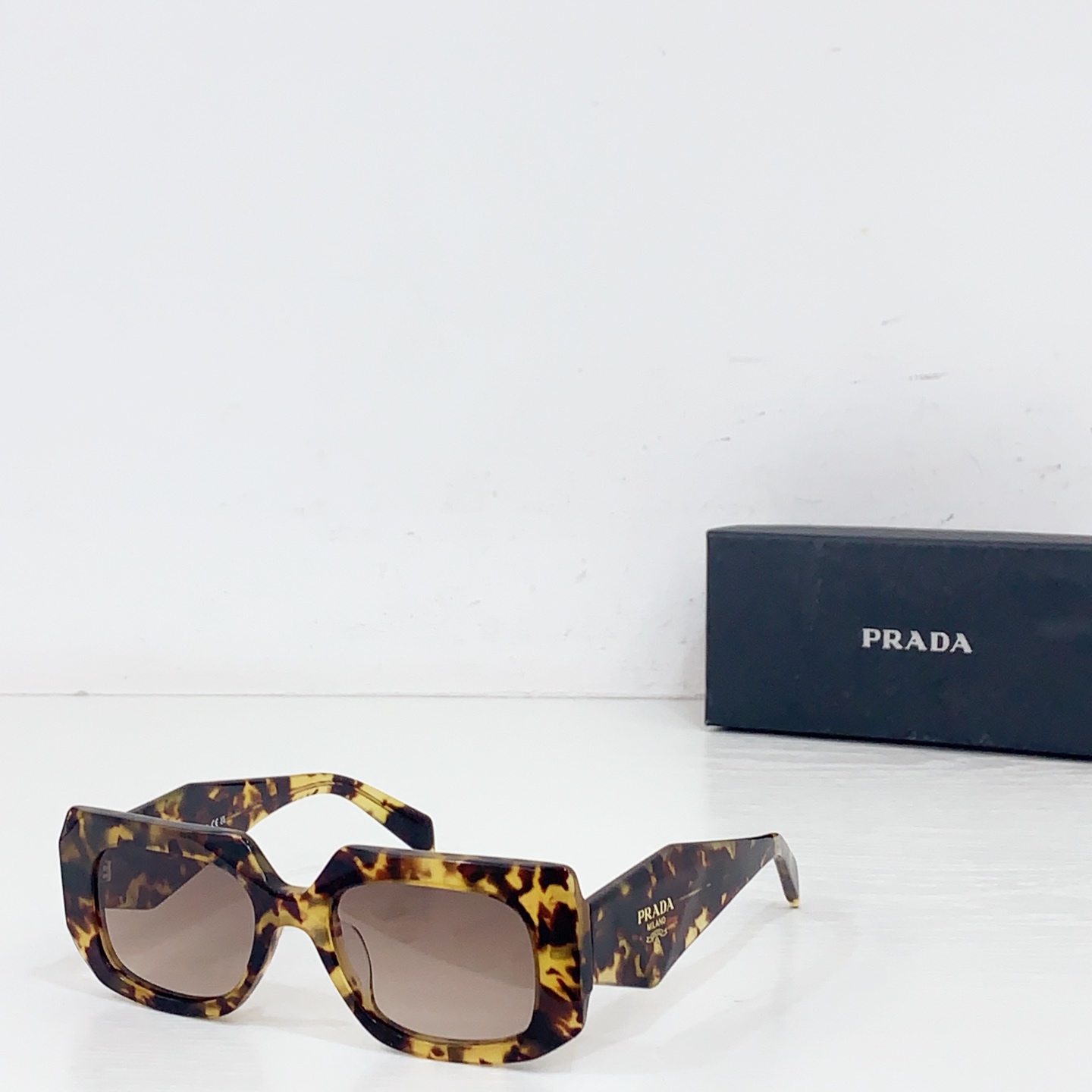 PRAD* Modelo: SPR B23 Tamaño: 54口20-145 🉐100