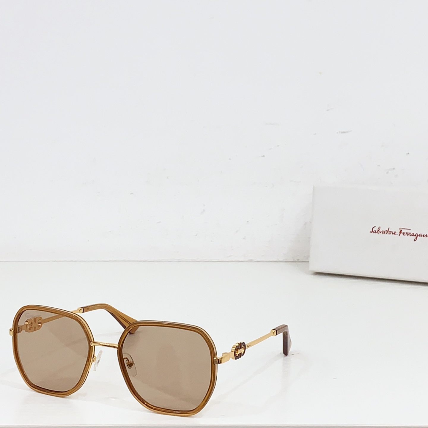 NO:359740,Salvatore ferragam* MODELSF1471L SIZE55 port 20-143 glasses sunglasses sunglasses, glasses, louis vuitton, ferragamo19860909Salvatore ferragam* MODELSF1471L SIZE55口20-143 眼镜墨镜太阳镜,眼镜,louis vuitton,ferragamo,glasses