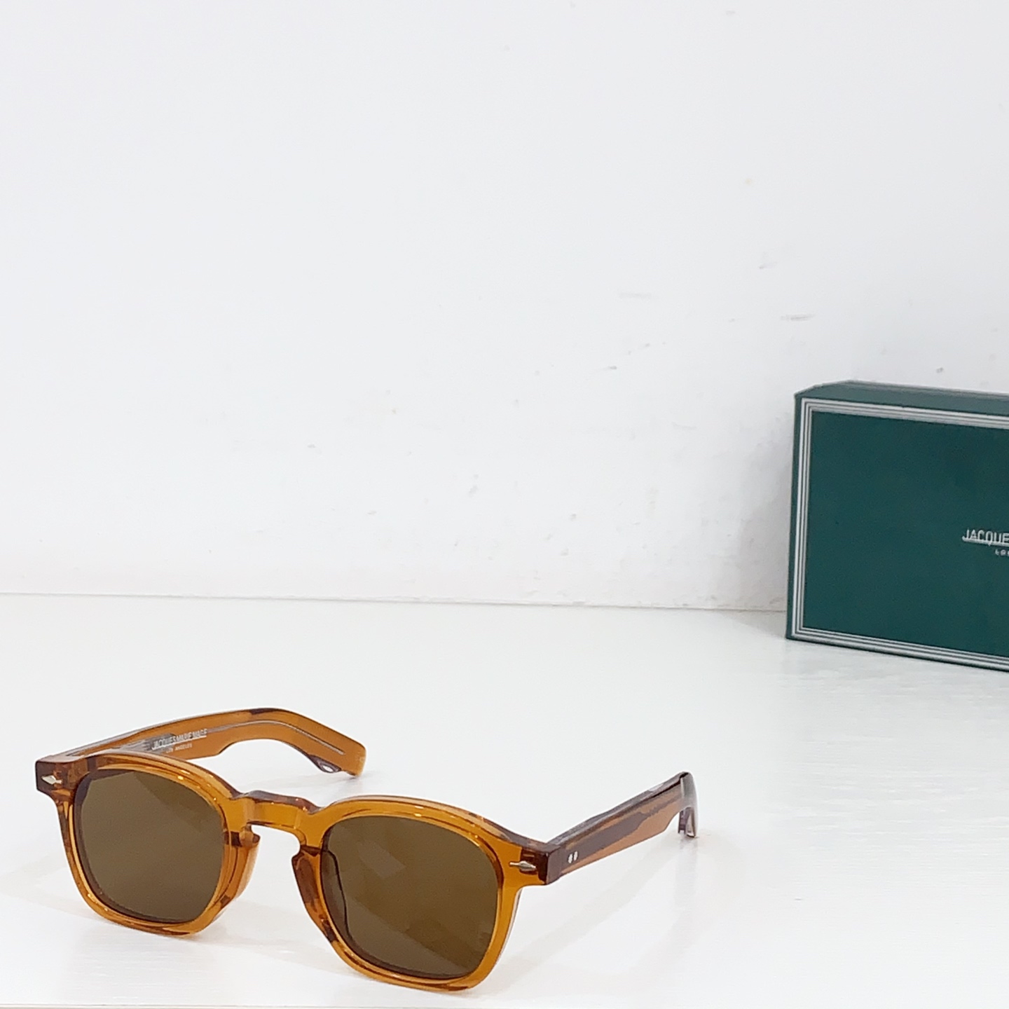 NO:359762,JACQUES MARIE MAG MODELZEPHIRIN 47 ISIZE:47 port 26-～～～～～Polarizer color changer glasses sunglasses, glasses19860909JACQUES MARIE MAG MODELZEPHIRIN 47 ISIZE:47口26-～～配送盒子～～偏光片变色片眼镜墨镜太阳镜,眼镜,glasses