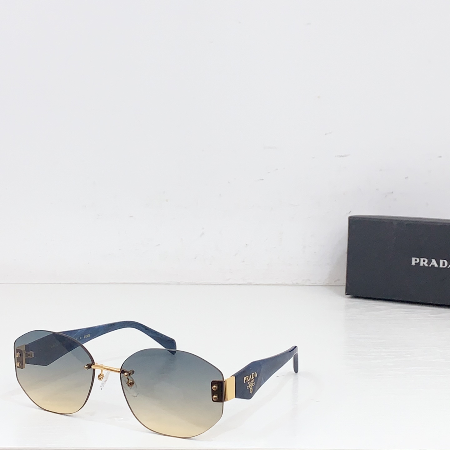 NO:360512,Prad* MODELPR8GSL28255 SIZE62 port 18- glasses sunglasses sunglasses, glasses, prada19860909Prad* MODELPR8GSL28255 SIZE62口18- 眼镜墨镜太阳镜,眼镜,prada,glasses