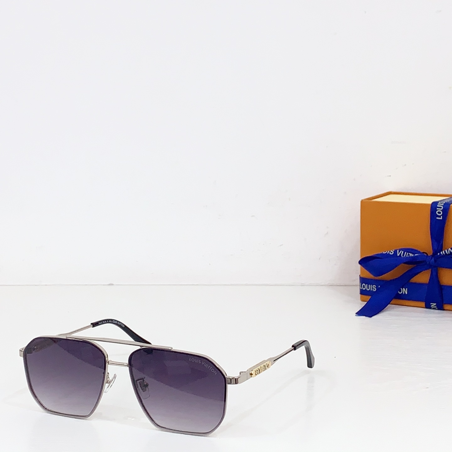 NO:360495,LOUIS VUITTO* MODELZ1502E SIZE60 14- Glasses sunglasses, glasses, louis vuitton19860909LOUIS VUITTO* MODELZ1502E SIZE60口14- 眼镜墨镜太阳镜,眼镜,louis vuitton,glasses