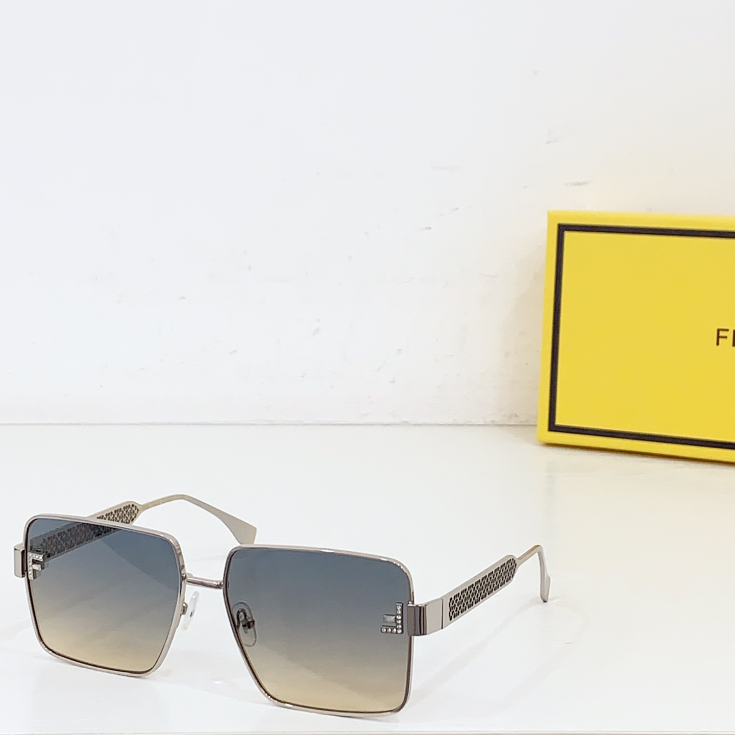 NO:361385,FEND*MODELFE4092 SIZE59 port 15-143 glasses sunglasses sunglasses, glasses, fendi19860909FEND*MODELFE4092 SIZE59口15-143眼镜墨镜太阳镜,眼镜,fendi,glasses