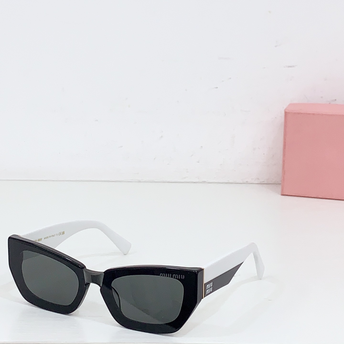 NO:361430,MIU MI*MODEL: MU 95AVSIZE52-Odd 24-Glasses Sunglasses Sunglasses, Glasses, Miumiu19860909MIU MI*MODEL: MU 95AVSIZE52口24-眼镜墨镜太阳镜,眼镜,miumiu,glasses