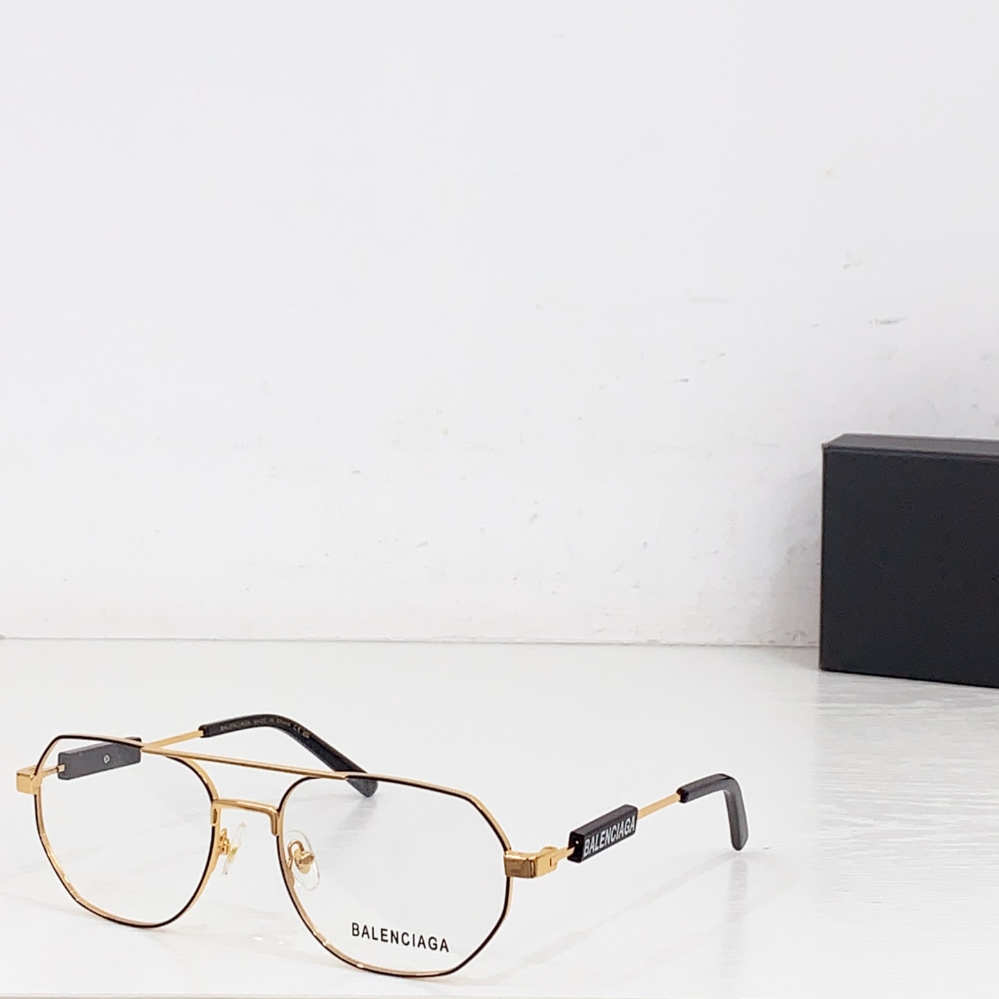 NO:361446,BALENCIAG*Paris*Shijia MODELBB0117OSIZE57-Odd 18-Glasses Sunglasses Sunglasses, Glasses, Balenciaga19860909BALENCIAG*巴黎*世家MODELBB0117OSIZE57口18-眼镜墨镜太阳镜,眼镜,balenciaga,glasses