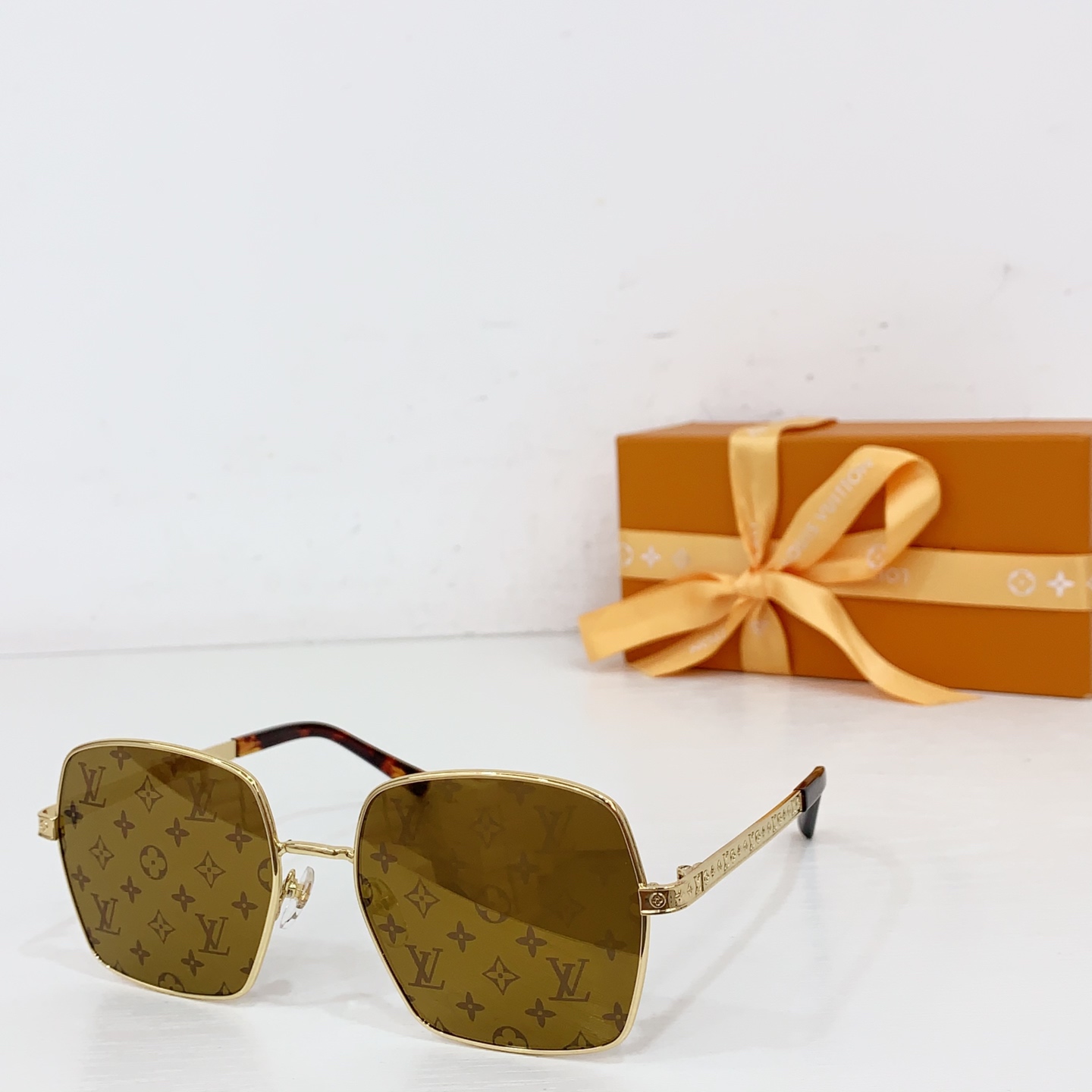 NO:364066,LOUIS VUITTO* MODEL: Z2955U SIZE: 56-glasses sunglasses, glasses, louis vuitton19860909LOUIS VUITTO* MODEL: Z2955U SIZE:56口19- 眼镜墨镜太阳镜,眼镜,louis vuitton,glasses