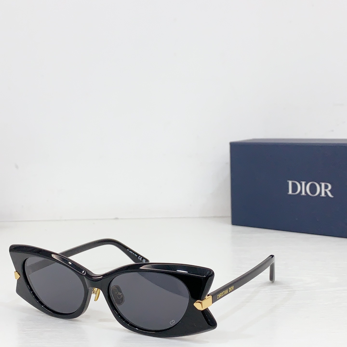 NO:363920,DIO* MODEL: DiorButterfly S2F SIZE53-Odd 21-Glasses Sunglasses, Glasses, Dior19860909DIO* MODEL: DiorButterfly S2F SIZE53口21- 眼镜墨镜太阳镜,眼镜,dior,glasses