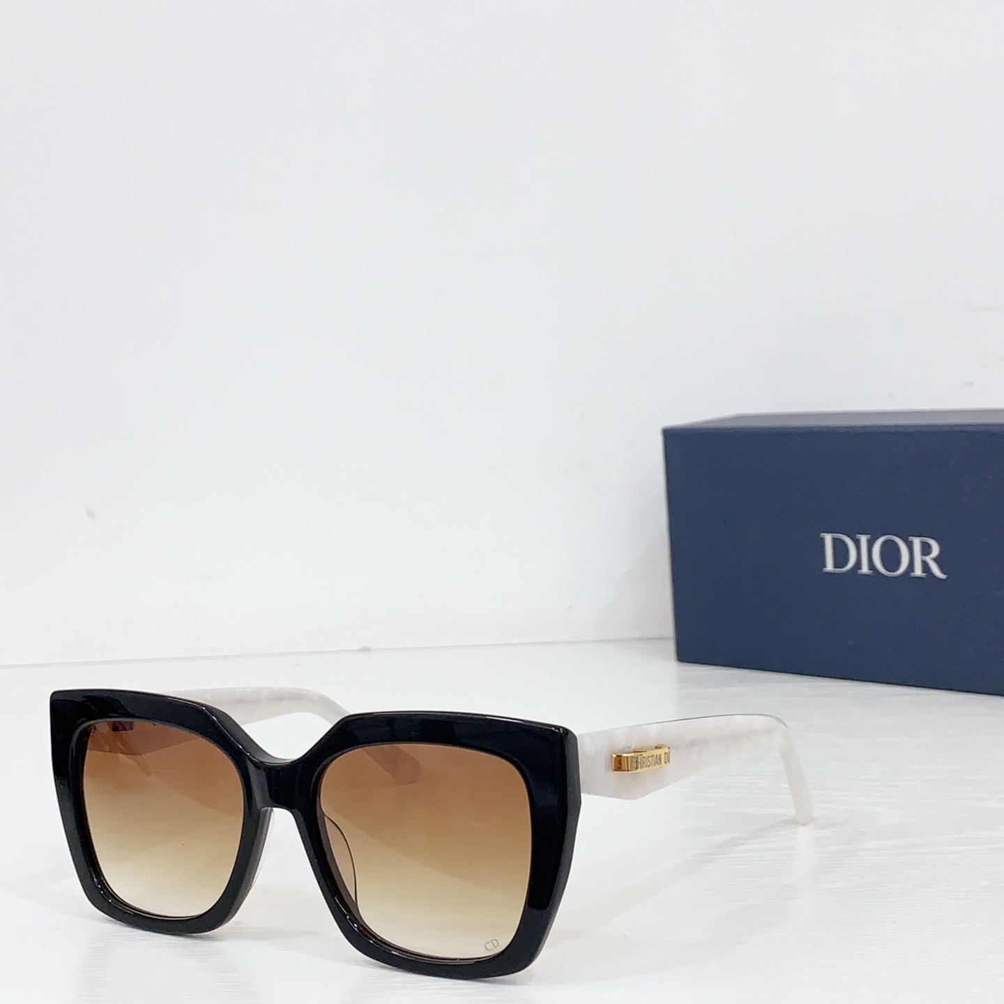 NO:363913,DIO* MOD:Cdior S5F Size:55-port 18 glasses sunglasses sunglasses, glasses, dior19860909DIO* MOD:Cdior S5F Size:55口18 眼镜墨镜太阳镜,眼镜,dior,glasses
