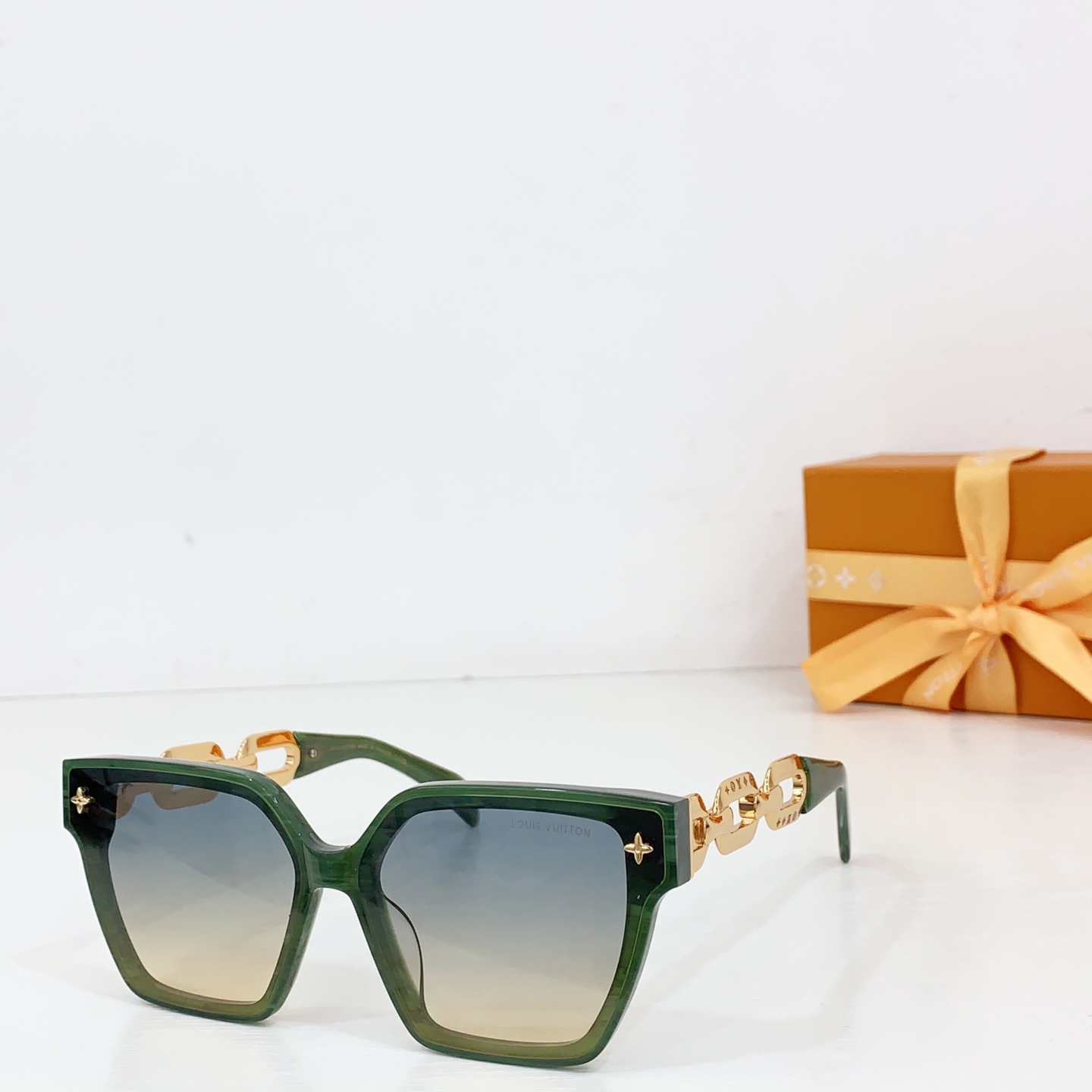 NO:363304,LOUIS VUITTO* MODELZ2039U SIZE54-Out 19-Glasses Sunglasses, Glasses, louis vuitton19860909LOUIS VUITTO* MODELZ2039U SIZE54口19- 眼镜墨镜太阳镜,眼镜,louis vuitton,glasses