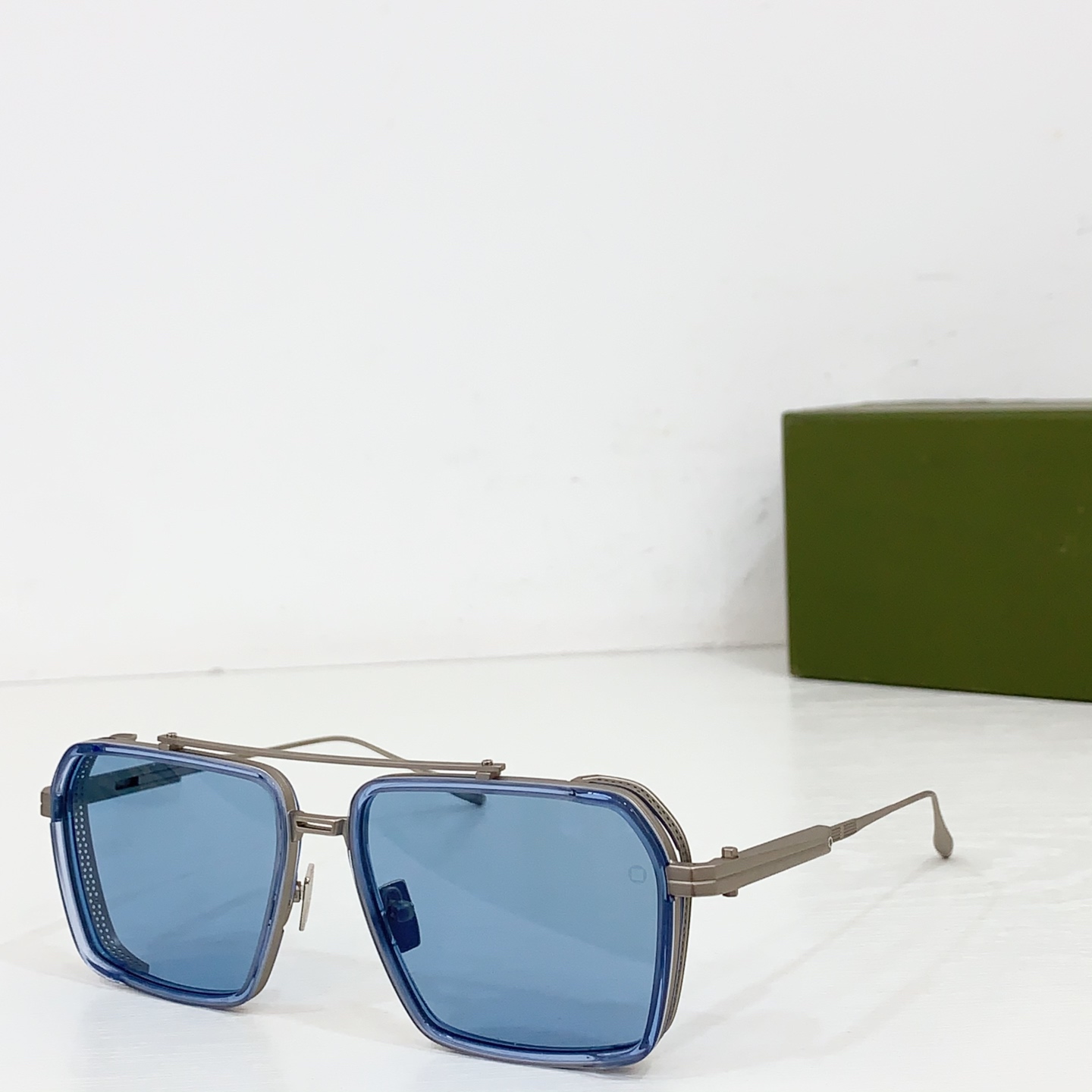 NO:365219,Akon* Tiros The unique handcraft skills of famous Japanese craftsmen with custom Akoni screws Wrapped in visible titanium alloy cores Fine work Wear wear-free and wear-resistant Excellent heat resistance Excellent comfort MODELAKS- SIZE-152 Glasses Sunglasses, Glasses19860909Akon* Tiros 著名日本工匠独特的手工技能 有定制的Akoni螺丝 包裹着可见的钛合金芯 精工细作 耐磨不耗损 耐热极佳 舒适度绝佳 MODELAKS- SIZE-152 眼镜墨镜太阳镜,眼镜,glasses