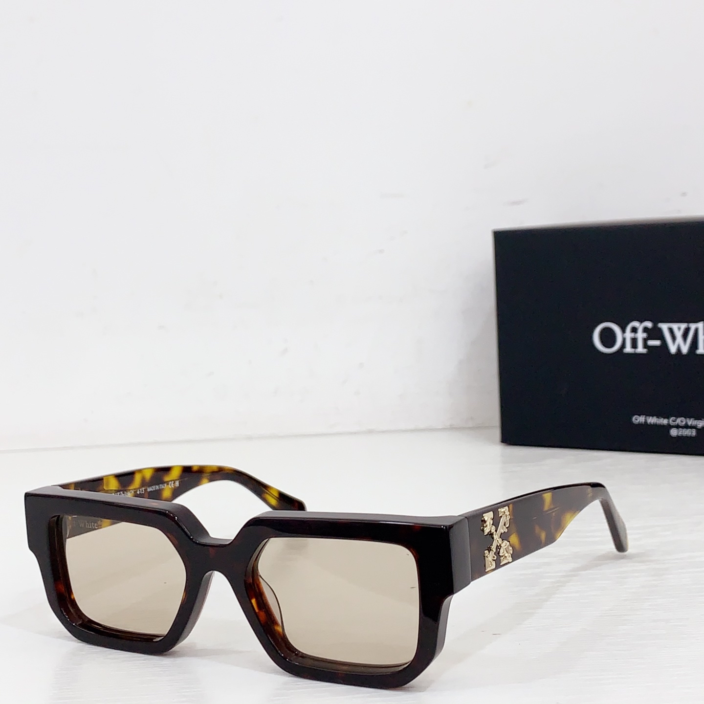 NO:365168,OFF WHITE MODEL:OERI146 SIZE:52-Odd 19-Glasses, Sunglasses, Sunglasses, Off white19860909OFF WHITE MODEL:OERI146 SIZE:52口19- 眼镜墨镜太阳镜,眼镜,off white,glasses