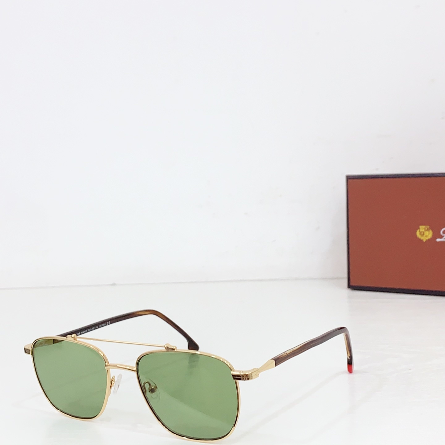 NO:367678,loro piano titanium sunglasses MOD:FAI0302 Size:54-18- Aviator sunglasses interprets the new pioneer fashion, elegant lines outline exquisite silhouette, simple and high-end classic and inherited old money style, glasses, sunglasses, sunglasses, loro piano19860909loro piana titanium sunglasses MOD:FAI0302 Size:54-18- Aviator sunglasses 演绎全新先锋时尚 优雅线条勾勒精致廓形 展现简约高级 经典传承的老钱风范 眼镜墨镜太阳镜,眼镜,loro piana,glasses