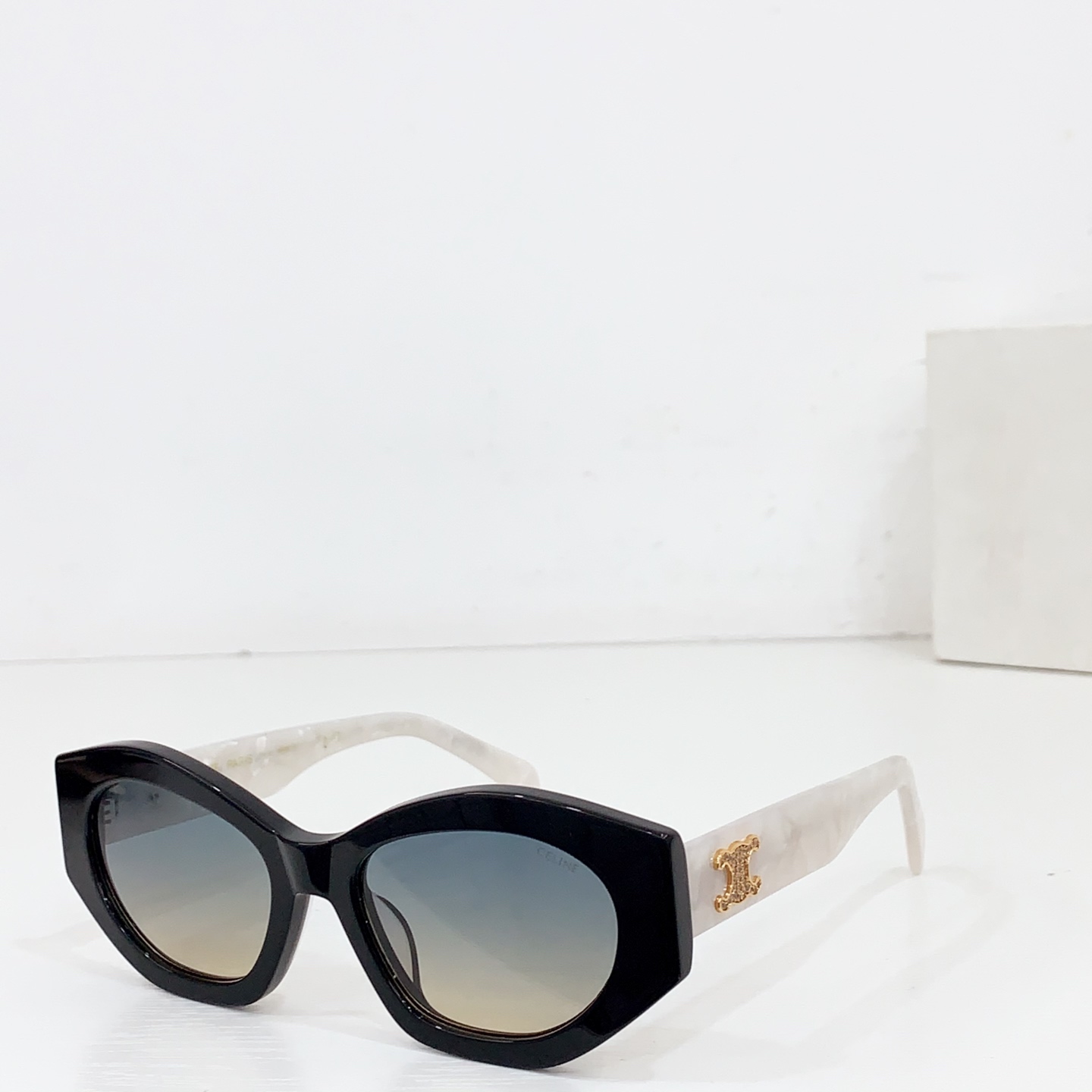 NO:367658,CELIN* MODEL:CL40238 SIZE:54-Odd 19-Glasses, Sunglasses, Sunglasses, Celine19860909CELIN* MODEL:CL40238 SIZE:54口19- 眼镜墨镜太阳镜,眼镜,celine,glasses