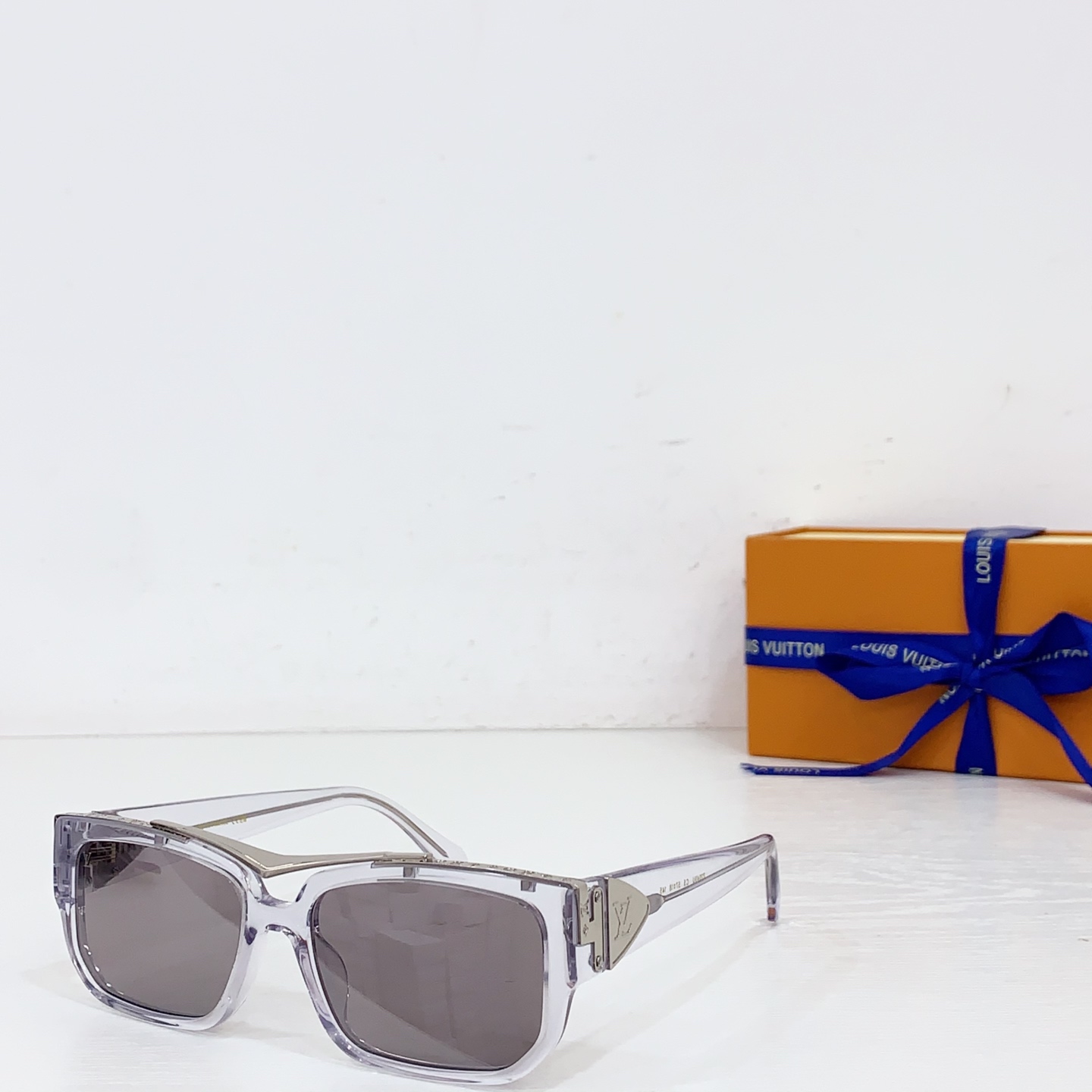 NO:369398,LOUIS VUITTO*MODELZ2049U SIZE57 port 18- glasses sunglasses sunglasses, glasses, louis vuitton19860909LOUIS VUITTO*MODELZ2049U SIZE57口18- 眼镜墨镜太阳镜,眼镜,louis vuitton,glasses