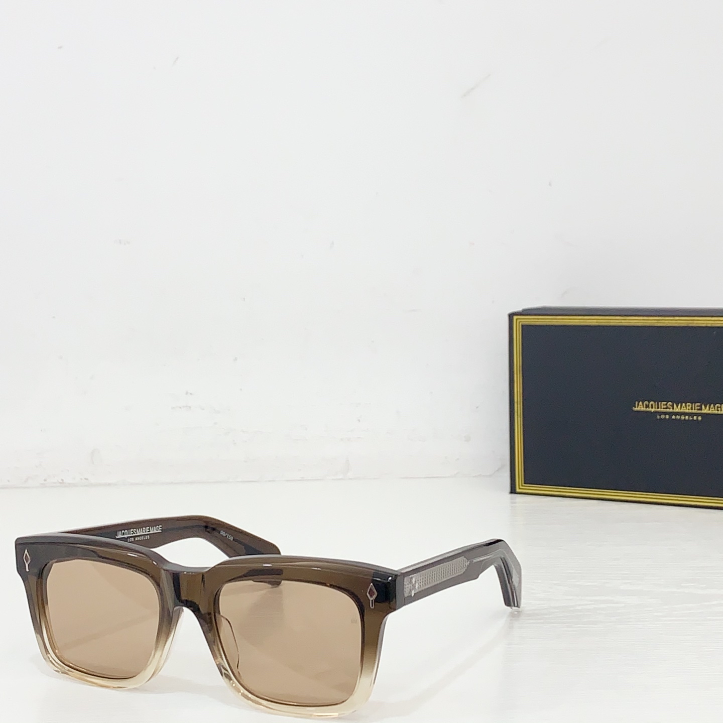 NO:371752,JACQUES MARIE MAG* MODELTORINOI SIZE: 54-port 20 delivery box~~ Sunglasses Color change tablets Glasses Sunglasses, glasses19860909JACQUES MARIE MAG* MODELTORINOI SIZE: 54口20 配送盒子~~ 太阳镜 变色片 眼镜墨镜太阳镜,眼镜,glasses