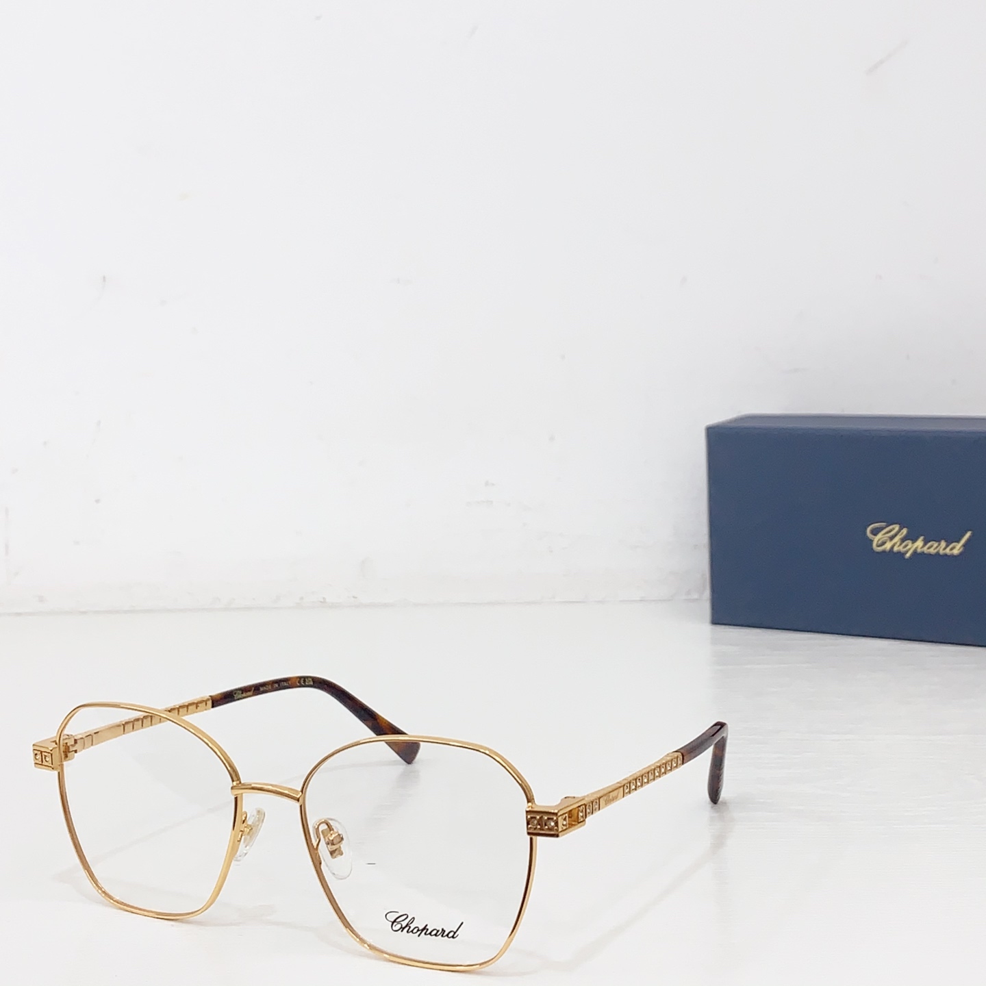 NO:371735,Chopar* Chopin MODELVCHL25S SIZE57 port 18-143 glasses sunglasses sunglasses, glasses, chopard19860909Chopar*肖邦 MODELVCHL25S SIZE57口18-143 眼镜墨镜太阳镜,眼镜,chopard,glasses