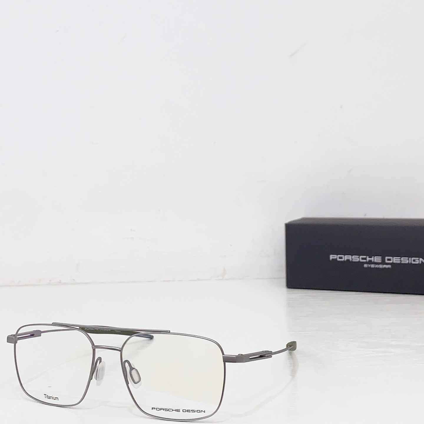 NO:371681,Porsche Design MODELP' SIZE58- 18- Titanium Glasses Sunglasses Sunglasses, Glasses19860909Porsche Design MODELP' SIZE58口18- Titanium眼镜墨镜太阳镜,眼镜,glasses