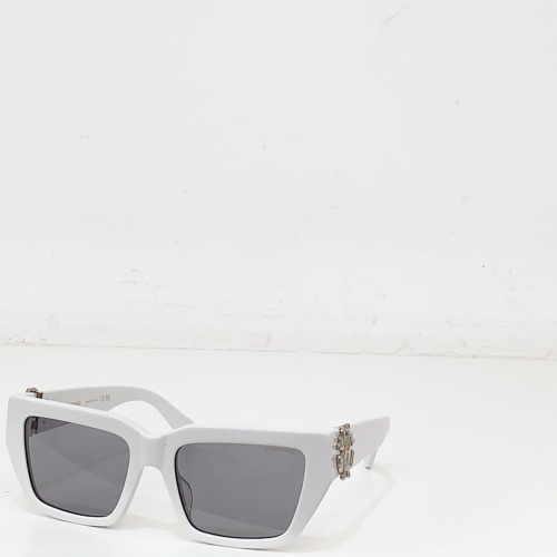 Roberto Cavalli SRC016M White Frame Sunglasses - 5519-140 Size 1 Roberto Cavalli SRC016M White Frame Sunglasses - 5519-140 Size