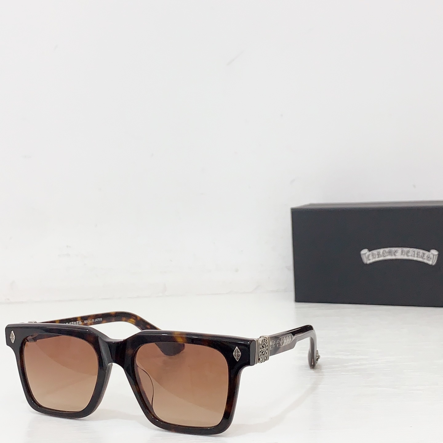 NO:373294,CHROME HEART*MODELHALLAMANASSSIZE53-Port 21-154 Glasses Sunglasses Sunglasses, Glasses, Chrome hearts19860909CHROME HEART*MODELHALLAMANASSSIZE53口21-154 眼镜墨镜太阳镜,眼镜,chrome hearts,glasses