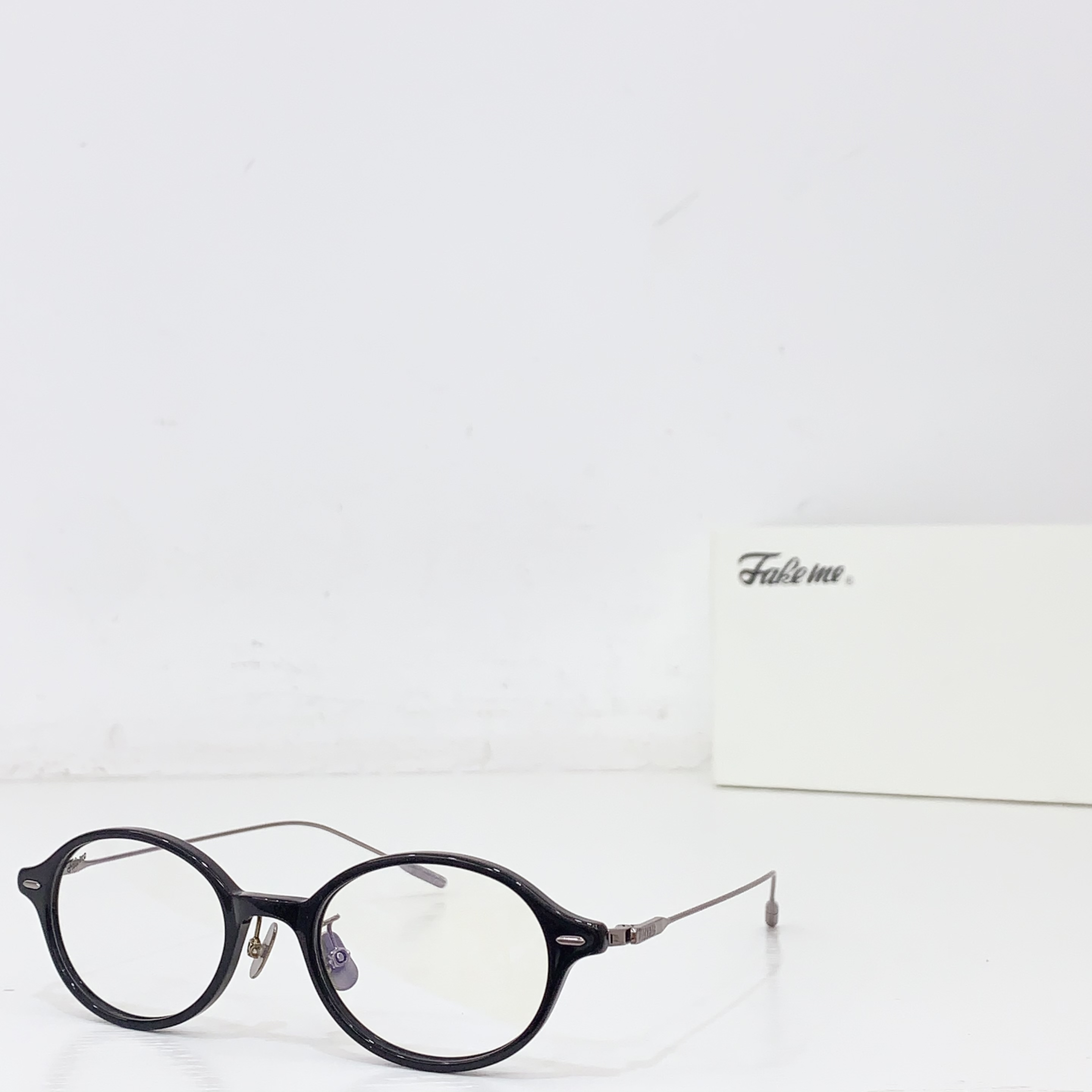 NO:373309,Fakeme new fashion SIZ E; 49-port 20-ultra-light plate β-titanium splicing sunglasses anti-ultraviolet sunlight optical glasses MODELkate glasses sunglasses, glasses19860909Fakeme 新品时尚SIZ E；49口20-超轻板材β钛拼接墨镜防紫外线太阳光学眼镜 MODELkate 眼镜墨镜太阳镜,眼镜,glasses