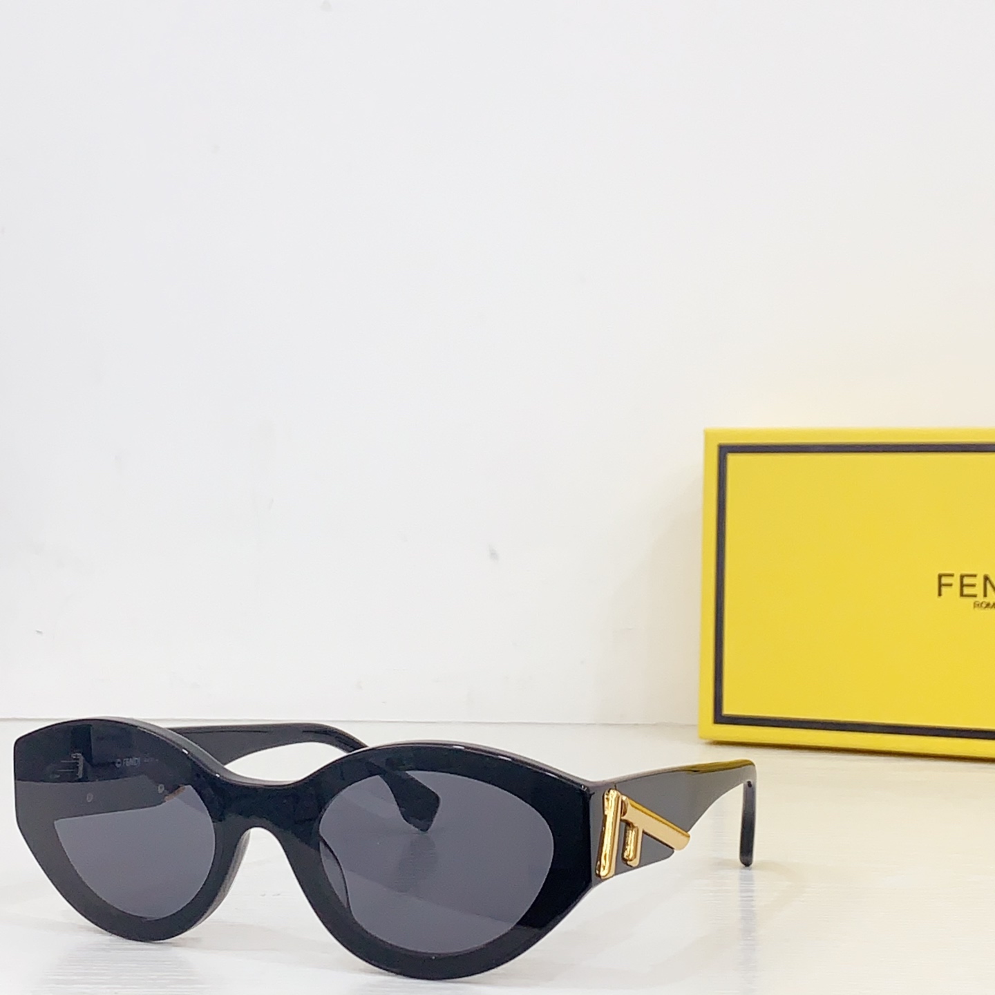 NO:373816,FEND* MODEL:FE40195I SIZE:64-Odd 17-Glasses, Sunglasses, Sunglasses, Fendi19860909FEND* MODEL:FE40195I SIZE:64口17- 眼镜墨镜太阳镜,眼镜,fendi,glasses