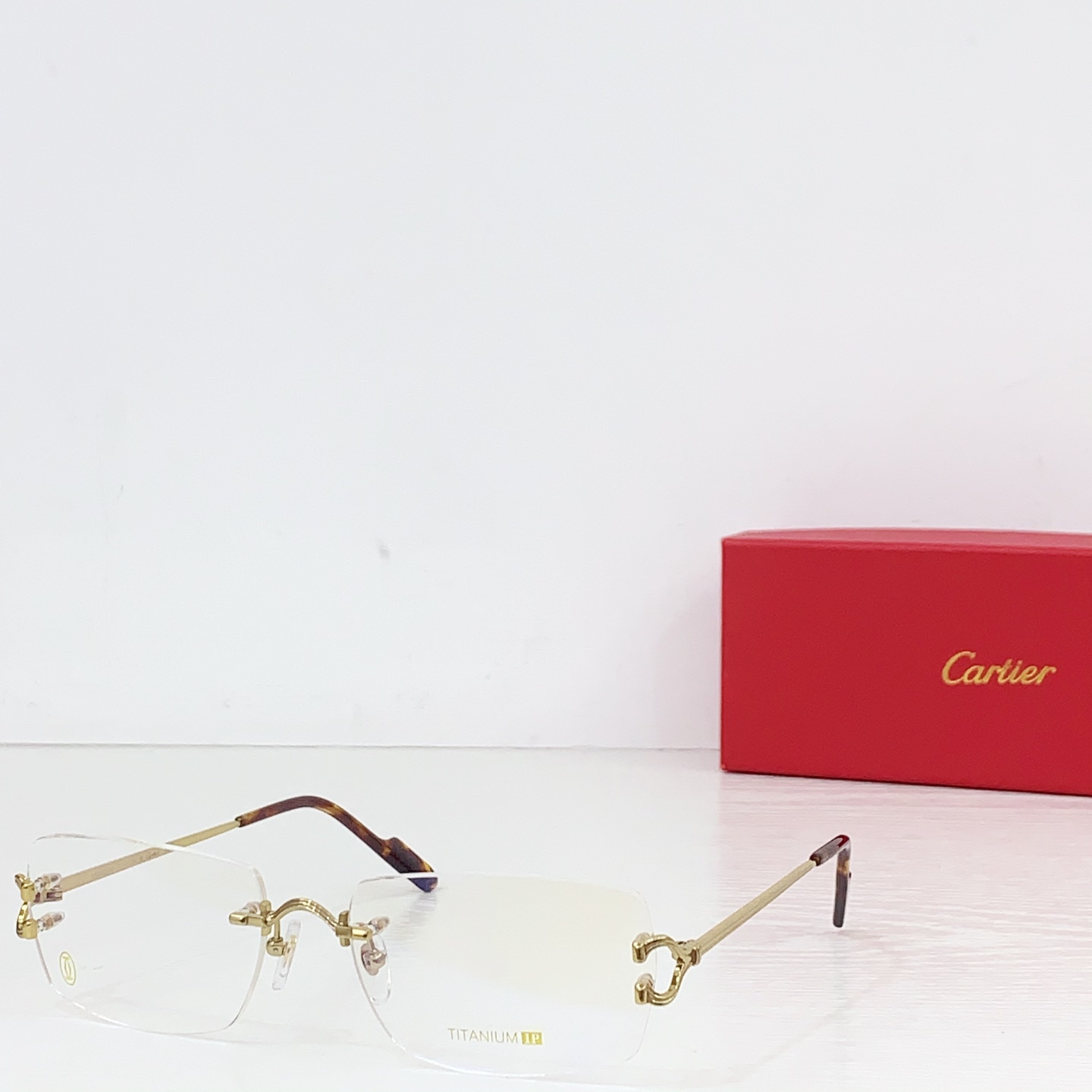 NO:374689,Carti*er pure titanium (titanium) original single high-quality sunglasses Model: CT0550SSIZE: 56-18- Flat Sunglasses Sunglasses Sunglasses, glasses, cartier19860909卡地*亚 Carti*er 纯钛（titanium）原单高品质太阳镜Model:CT0550SSIZE:56口18- 平光 太阳眼镜墨镜太阳镜,眼镜,cartier,glasses