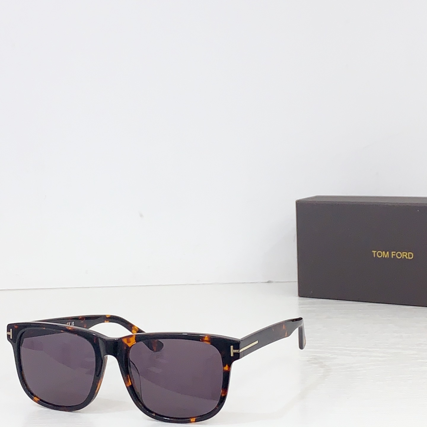 NO:376100,95 TOM FOR* official website original MODEL FT SIZE:56□19- Glasses sunglasses, glasses, tom ford1986090995 TOM FOR*官网原版 MODEL FT SIZE:56□19- 眼镜墨镜太阳镜,眼镜,tom ford,glasses