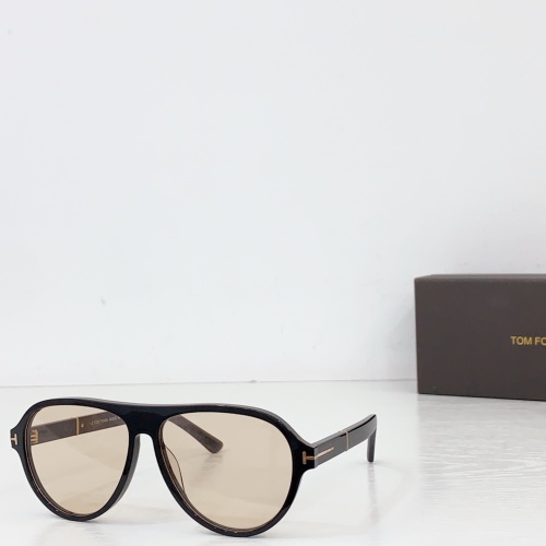 Tom Ford Quincy FT1080 Pilot Sunglasses - Black Acetate with Metal Details 1 Tom Ford Quincy FT1080 Pilot Sunglasses - Black Acetate with Metal Details
