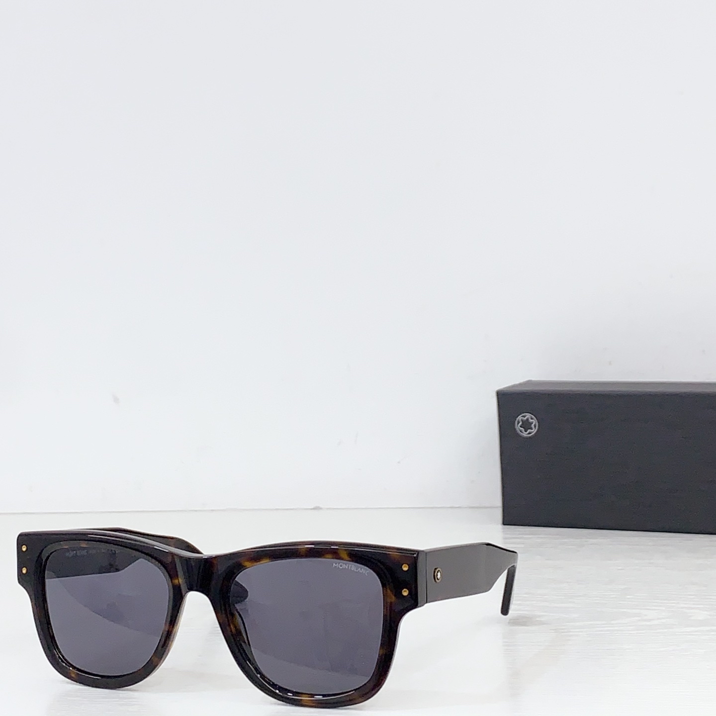 NO:553605,MONT BLAN* MODEL: MB0381S SIZE: 54 ports 21- glasses, sunglasses, glasses19860909MONT BLAN* MODEL:MB0381S SIZE: 54口21- 眼镜墨镜太阳镜,眼镜,glasses