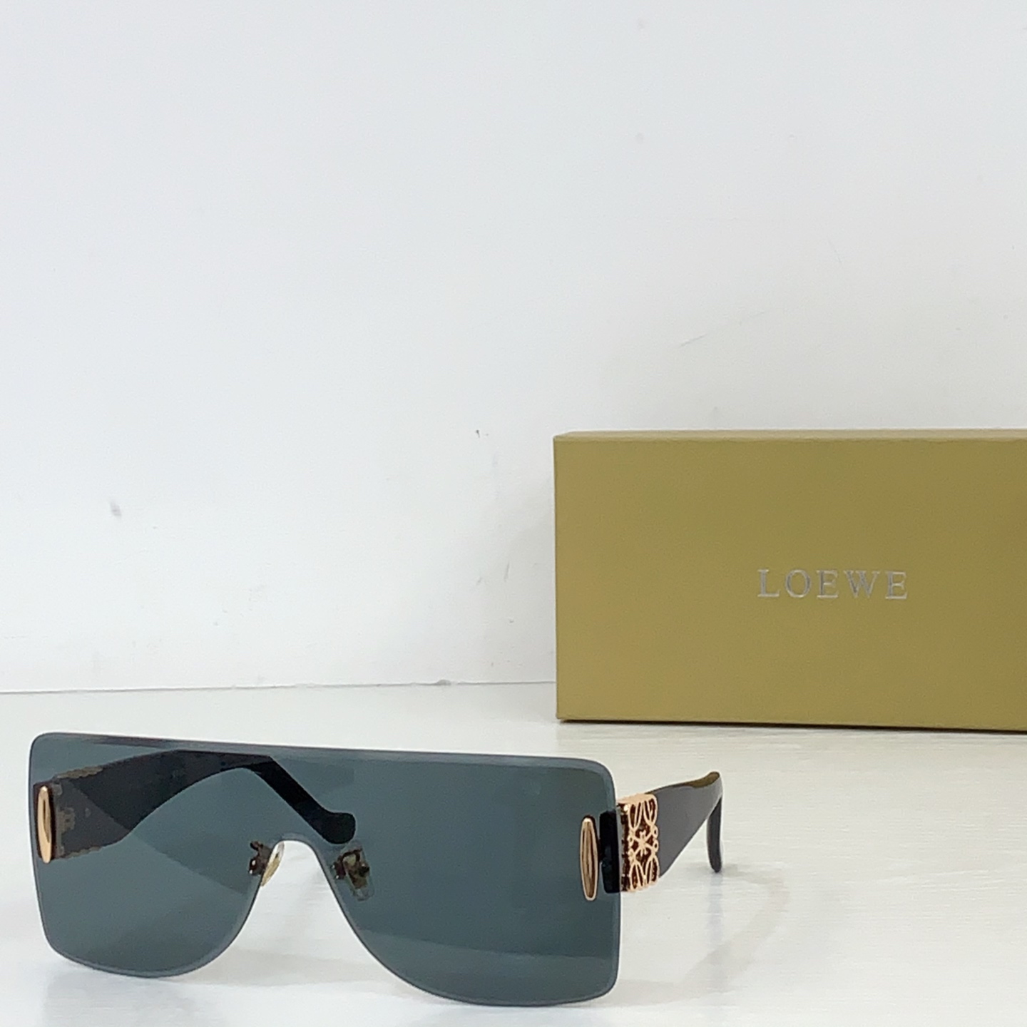 NO:553965,Loew* Mod LW5134S Size 147 mouth 0- glasses, sunglasses, sunglasses, glasses, loewe19860909Loew* Mod LW5134S Size 147口0- 眼镜墨镜太阳镜,眼镜,loewe,glasses