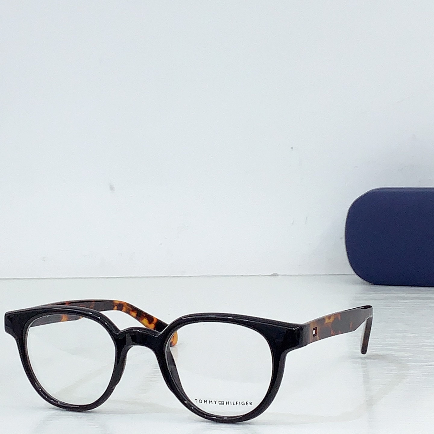 NO:580063,90 Tommy Hilfiger MODEL:TH /S SIZE:52-18- glasses, sunglasses, sunglasses, glasses, tom ford1986090990 Tommy Hilfiger MODEL:TH /S SIZE:52-18- 眼镜墨镜太阳镜,眼镜,tom ford,glasses