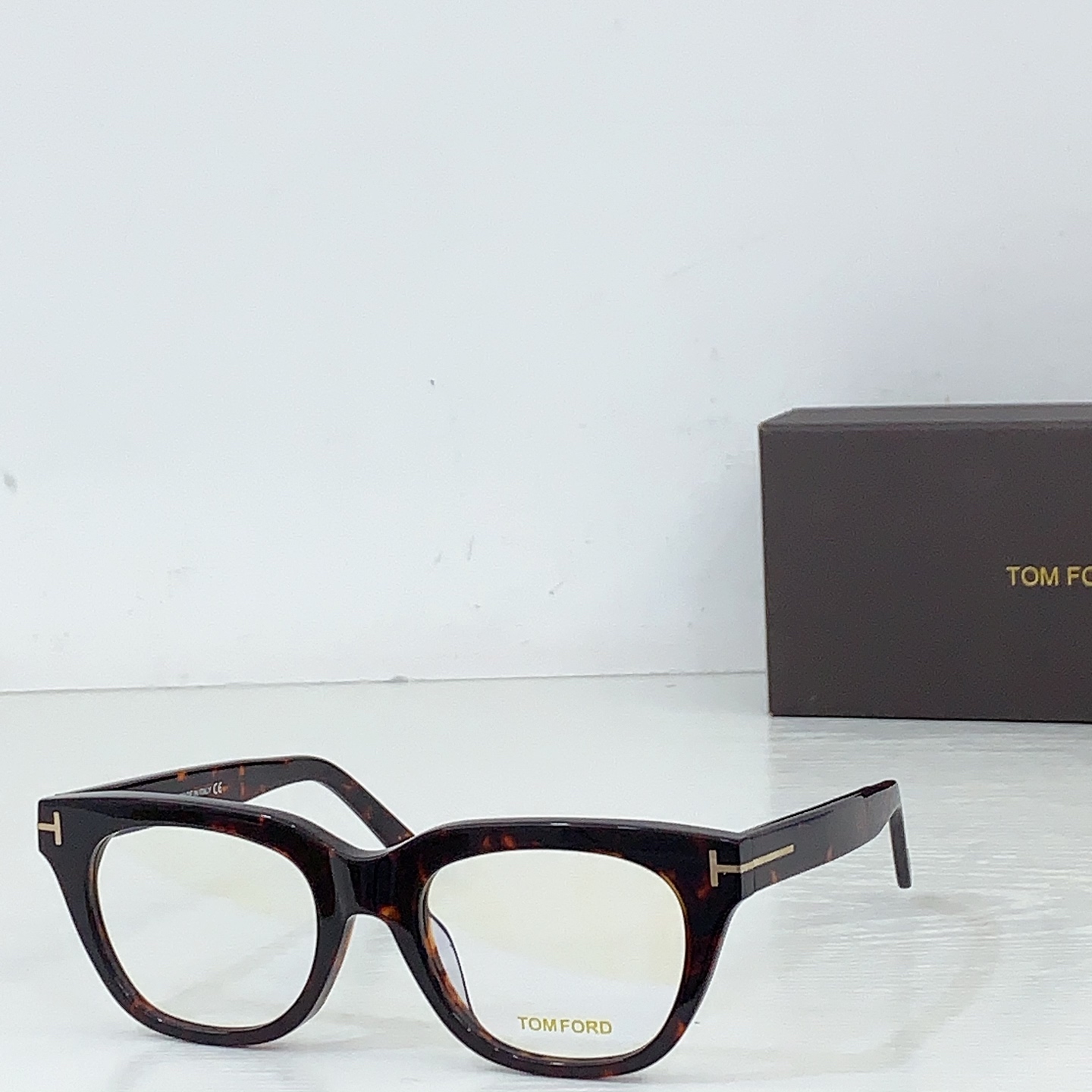 NO:574211,TOM FOR* MODELTF237 SIZE52 mouth 20-Optics 95 sunglasses sunglasses, glasses, tom ford, tom ford19860909TOM FOR* MODELTF237 SIZE52口20- 光学95 太阳眼镜墨镜太阳镜,眼镜,tom ford,tom ford,glasses