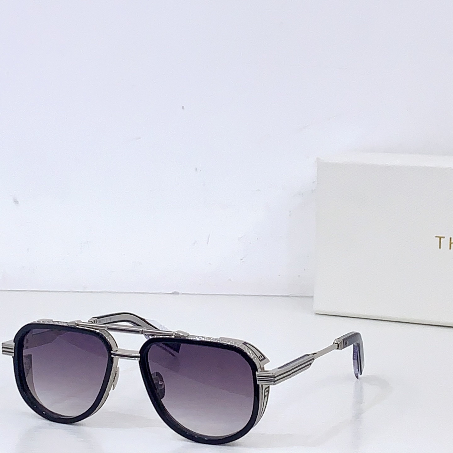 NO:768190,THENRIMODEL: NEVERASIZE:54 mouth 19- glasses, sunglasses, sunglasses, glasses19860909THENRIMODEL: NEVERASIZE:54口19- 眼镜墨镜太阳镜,眼镜,glasses