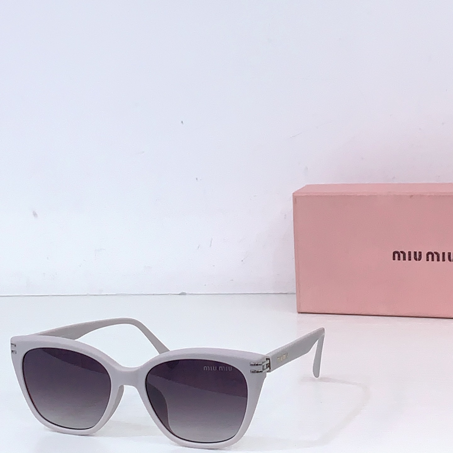 NO:768032,MIU MIU MODEL:9199 SIZE55 mouth 18-141 glasses, sunglasses, sunglasses, glasses, miumiu19860909MIU MIU MODEL:9199 SIZE55口18-141 眼镜墨镜太阳镜,眼镜,miumiu,glasses