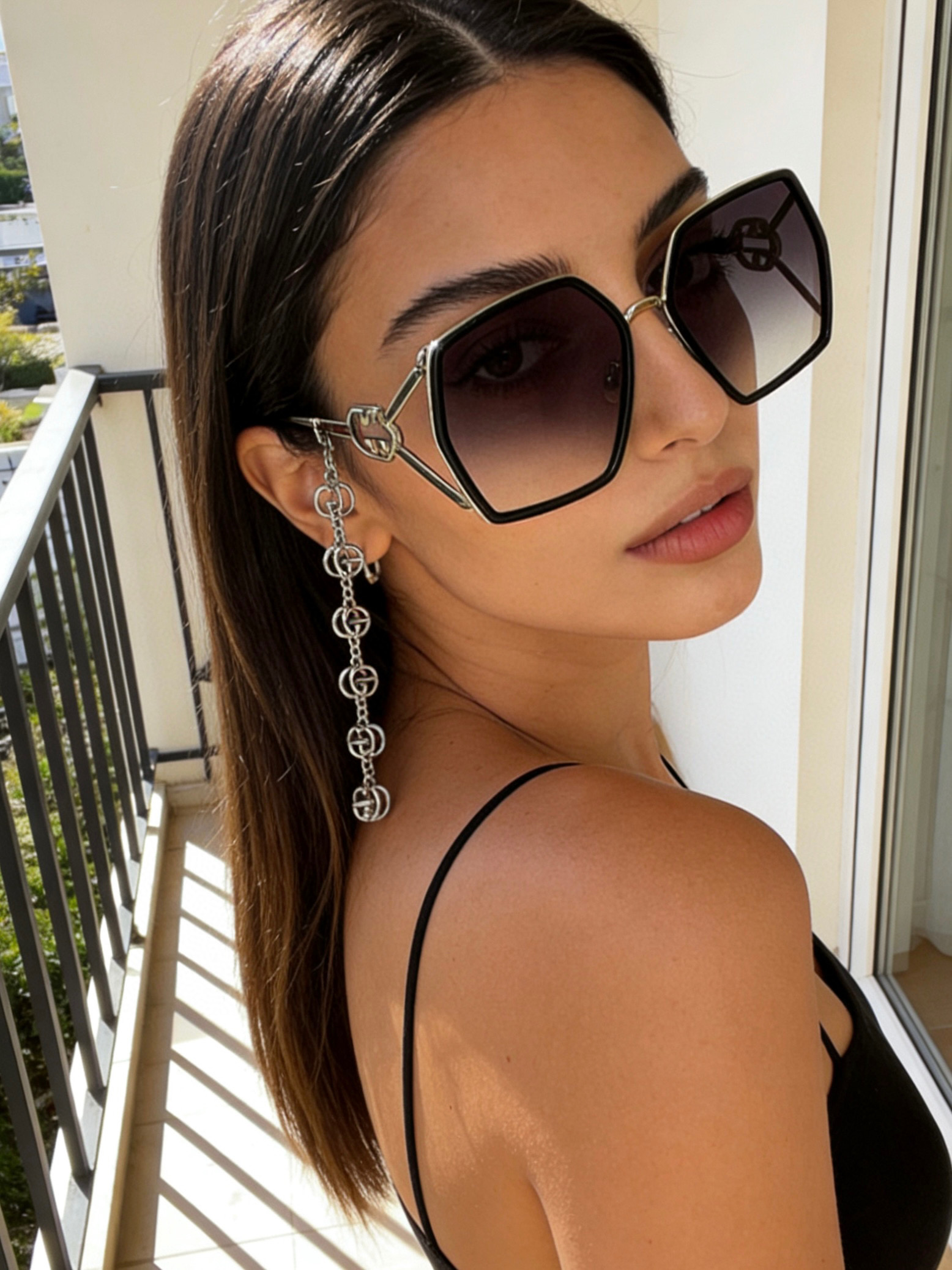 Солнцезащитные очки GUCCI GG1621