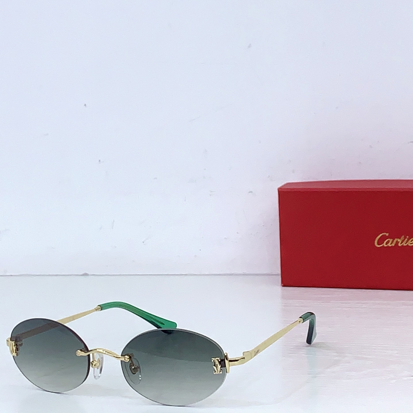 Солнцезащитные очки Cartier CT0592