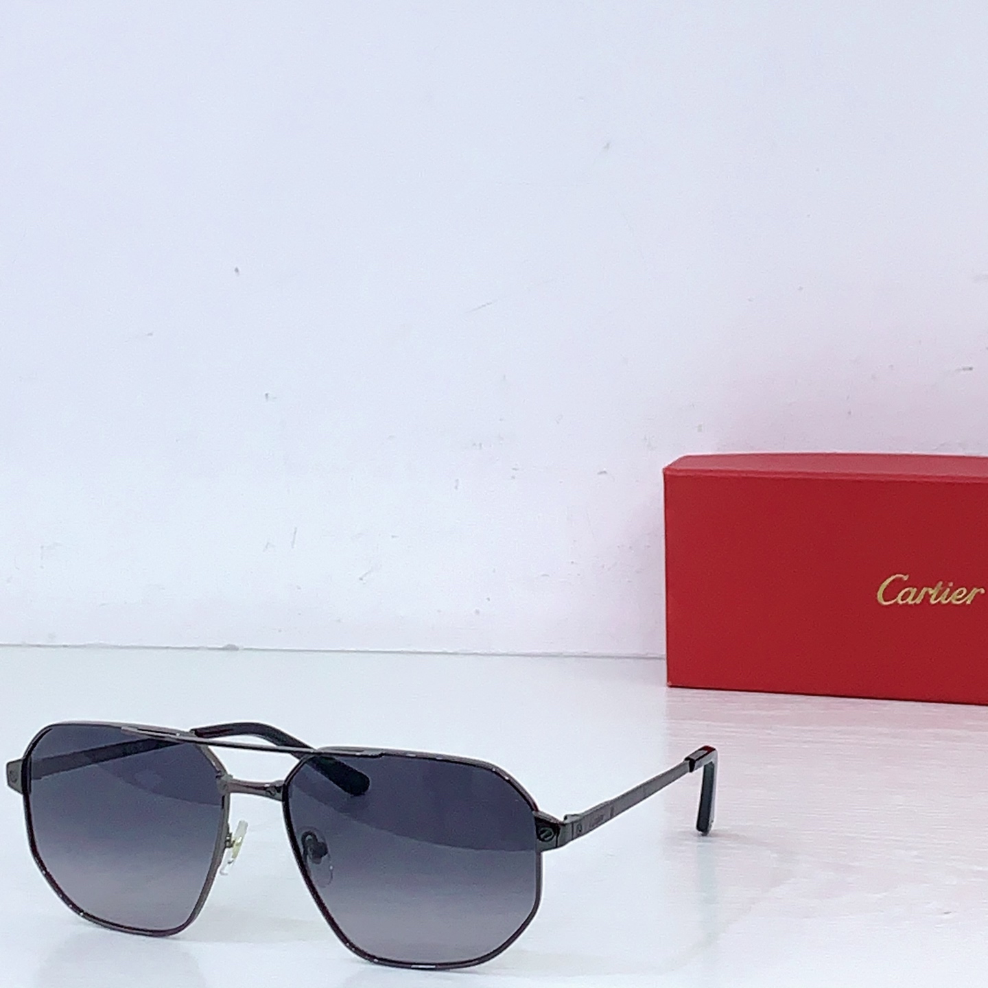 Солнцезащитные очки Cartier модель CT0462S