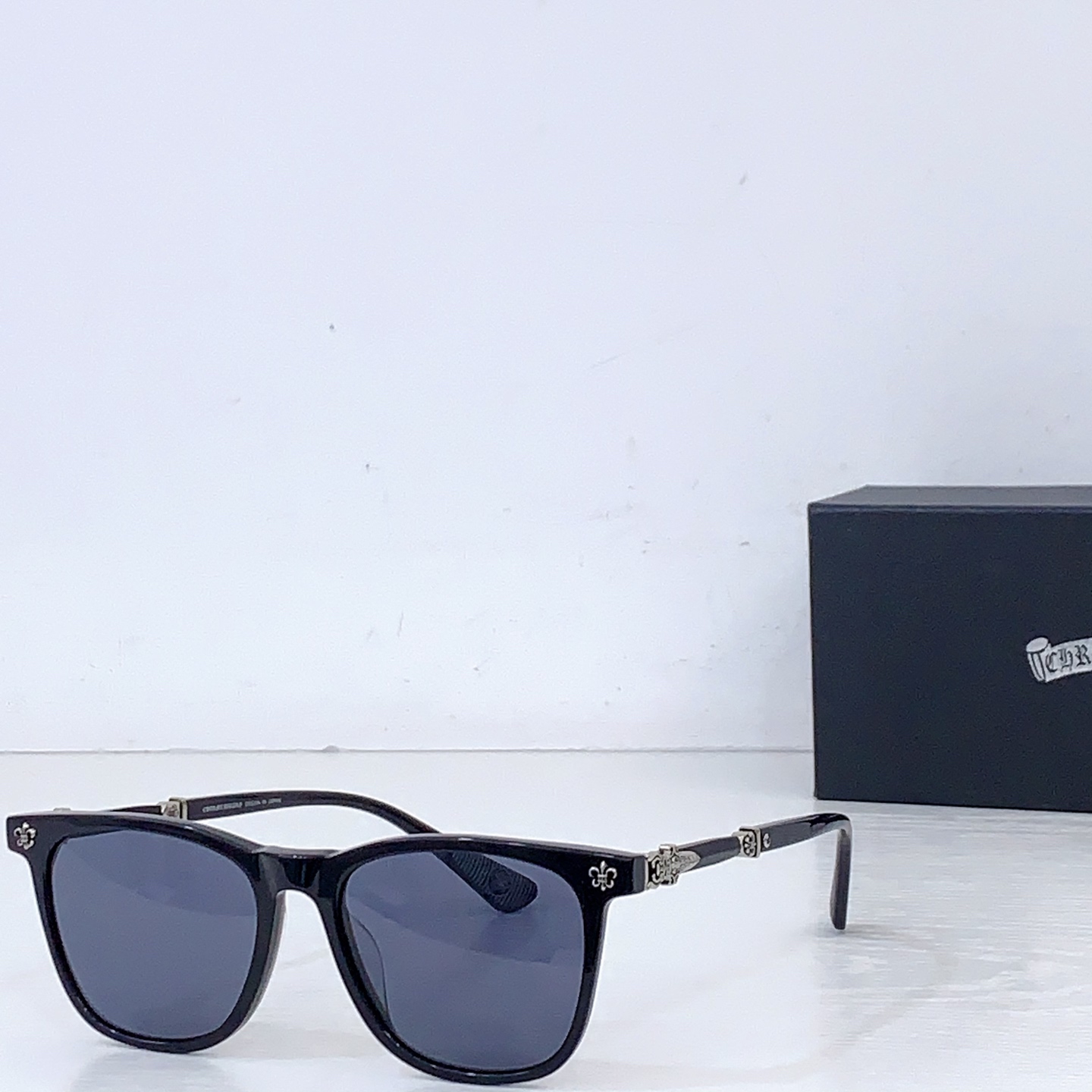 NO:769800,CHROME HEAR* MODEL:BRA-GILE SIZE:52-19-156 glasses sunglasses sunglasses,glasses,chrome hearts19860909CHROME HEAR* MODEL:BRA-GILE SIZE:52-19-156 眼镜墨镜太阳镜,眼镜,chrome hearts,glasses