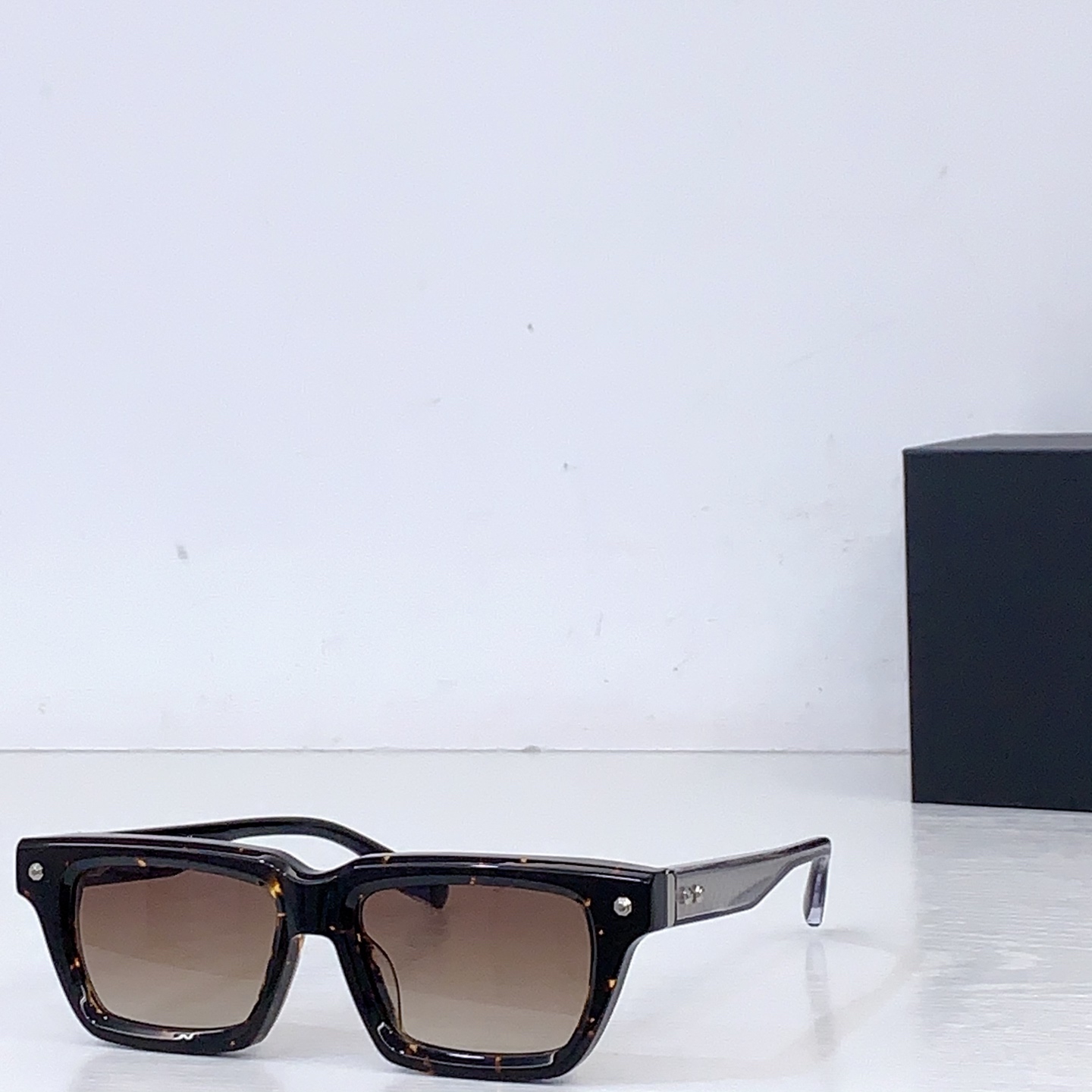 NO:769728,John DailaMODEL: PROJECT 06SIZE: 49 mouth 22-optical glasses sunglasses glasses sunglasses sunglasses, glasses19860909John DailaMODEL: PROJECT 06SIZE: 49口22-光学镜 太阳镜眼镜墨镜太阳镜,眼镜,glasses