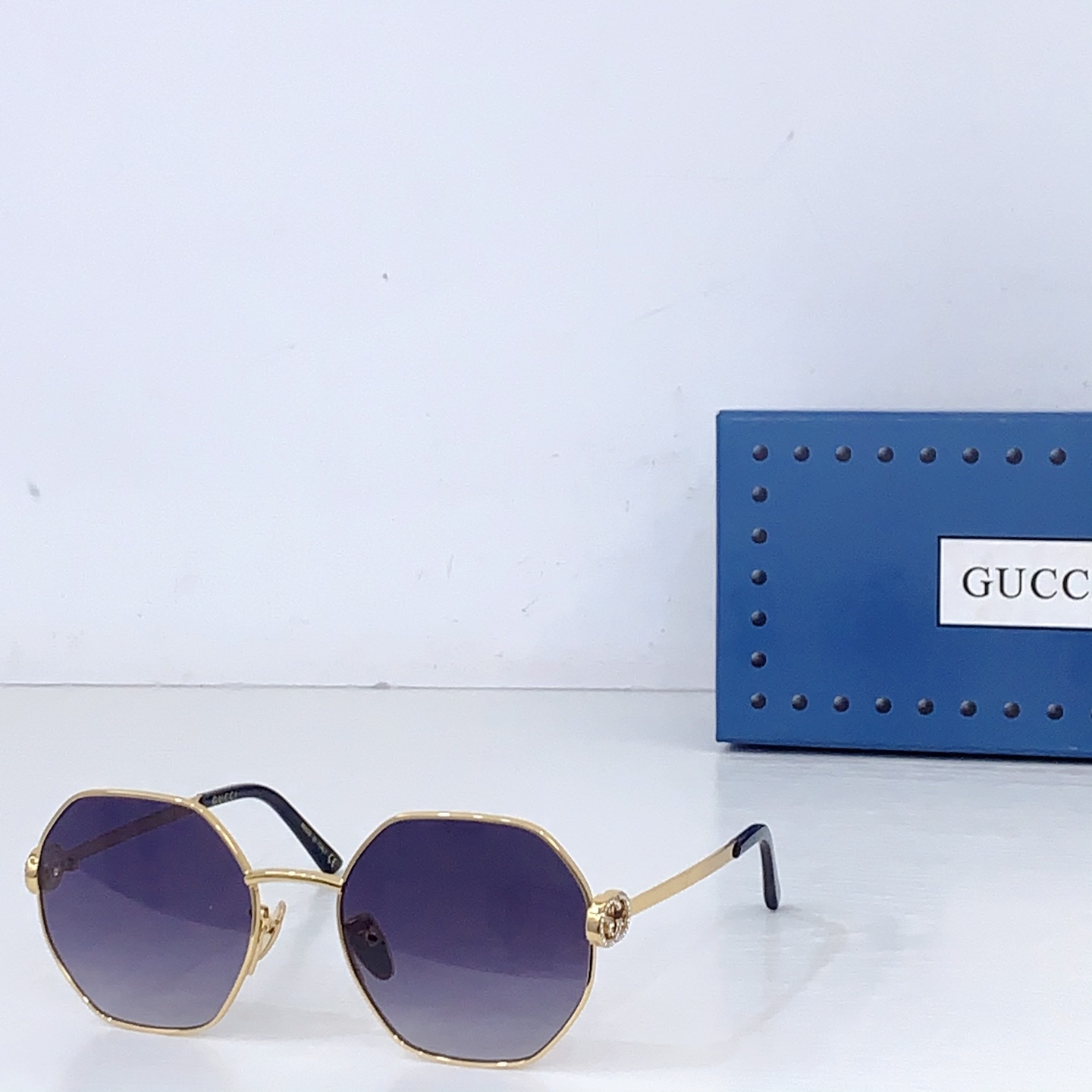 Gucci GUCC* MODEL：GG2048O