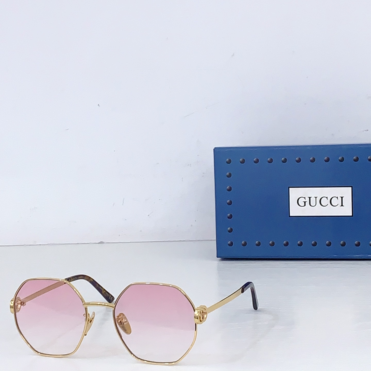 Gucci GUCC* MODEL：GG2048O