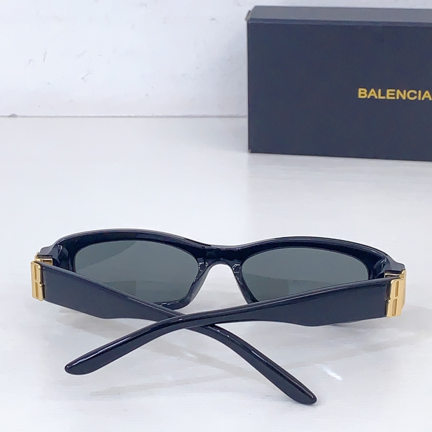 Balenciaga BALENCIAG*