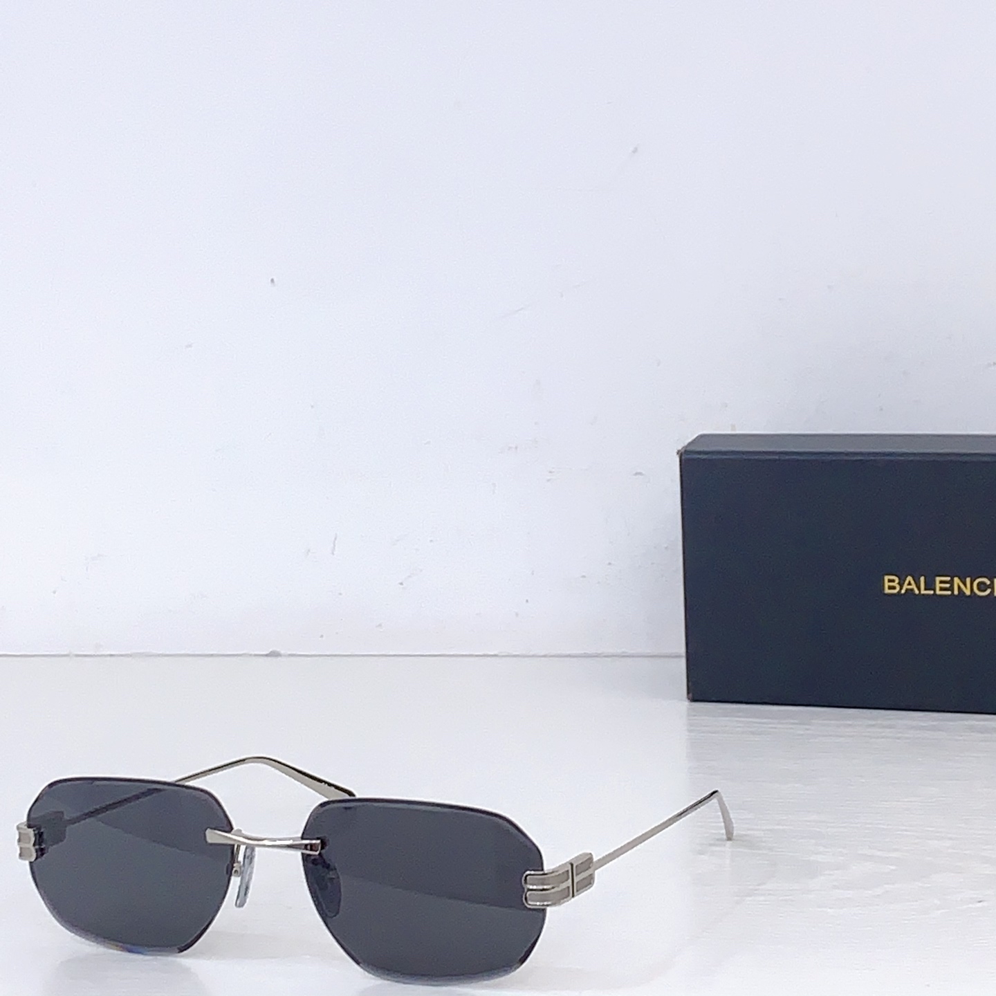 Balenciaga BALENCIAG*巴黎*世家 MODEL：BB0813S SIZE：58口18-145