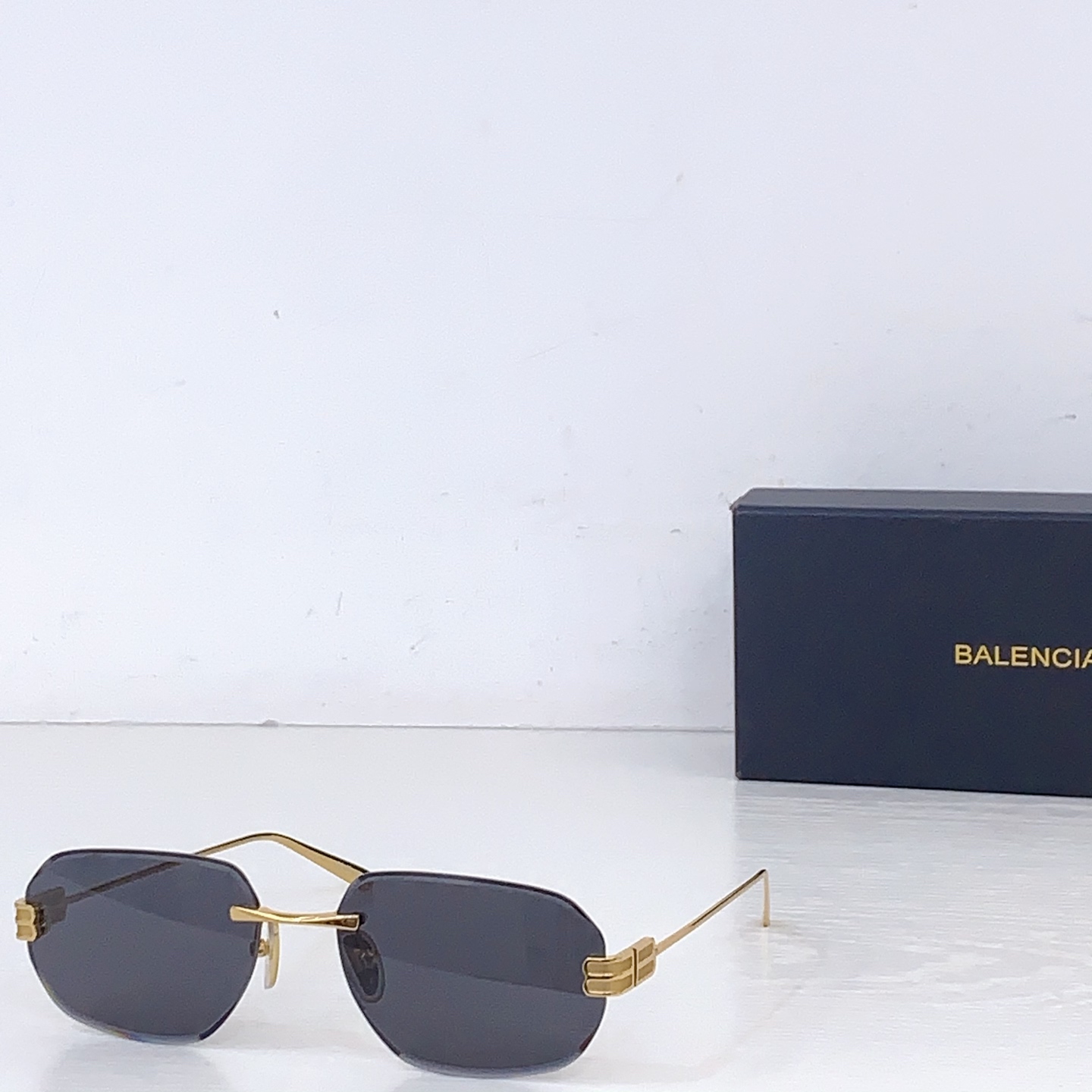 Balenciaga BALENCIAG*巴黎*世家 MODEL：BB0813S SIZE：58口18-145