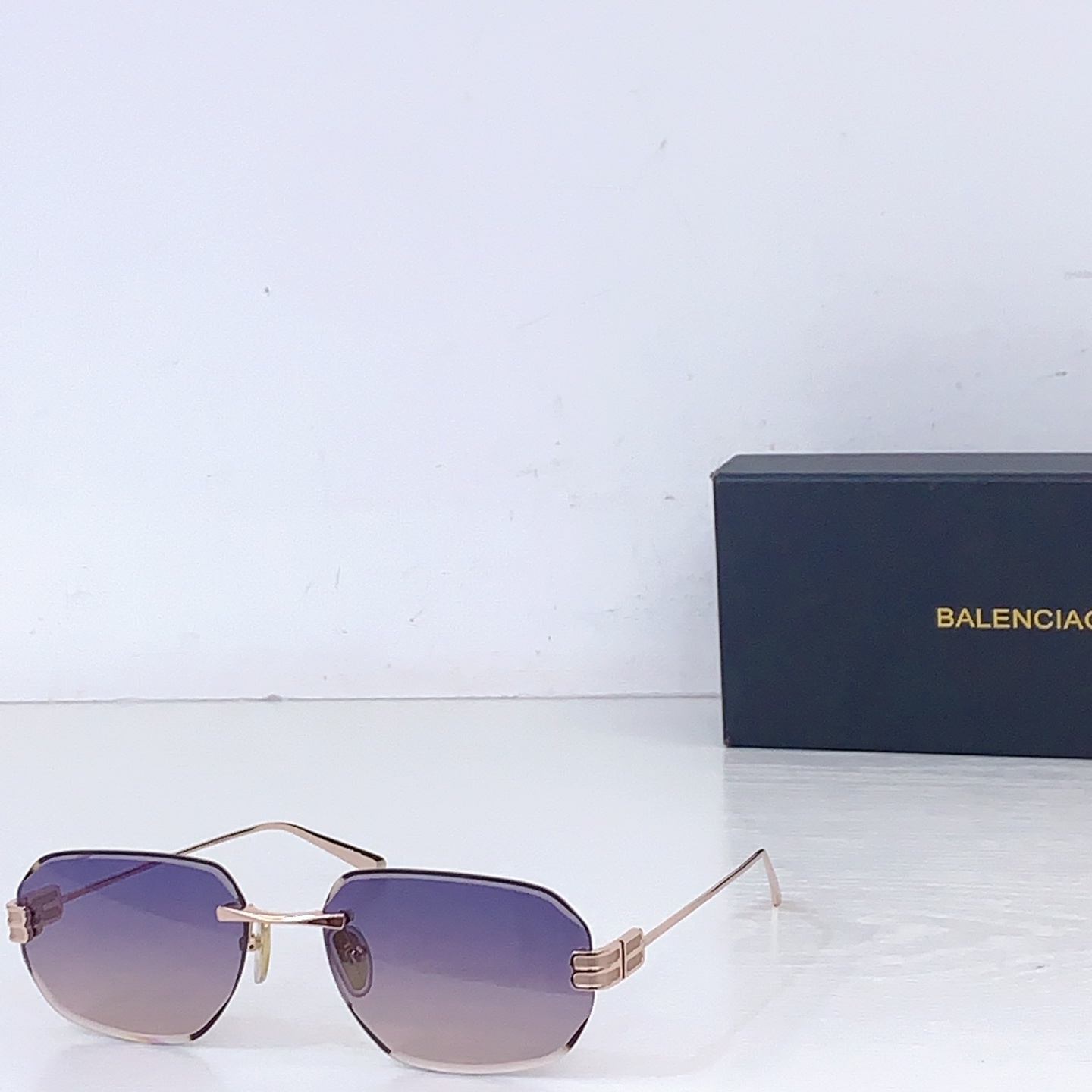 Balenciaga BALENCIAG*巴黎*世家 MODEL：BB0813S SIZE：58口18-145