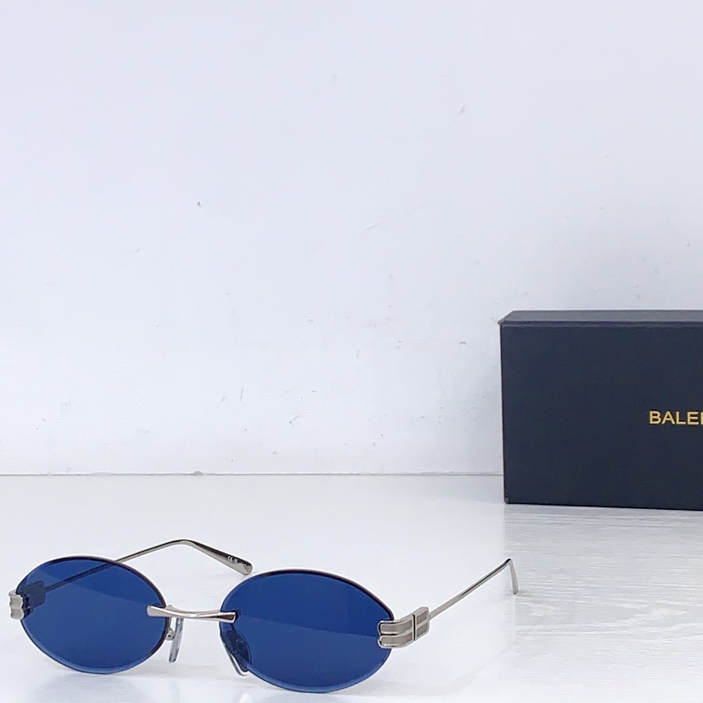 Balenciaga BALENCIAG*巴黎*世家 MODEL：BB0812S SIZE：55口18-145