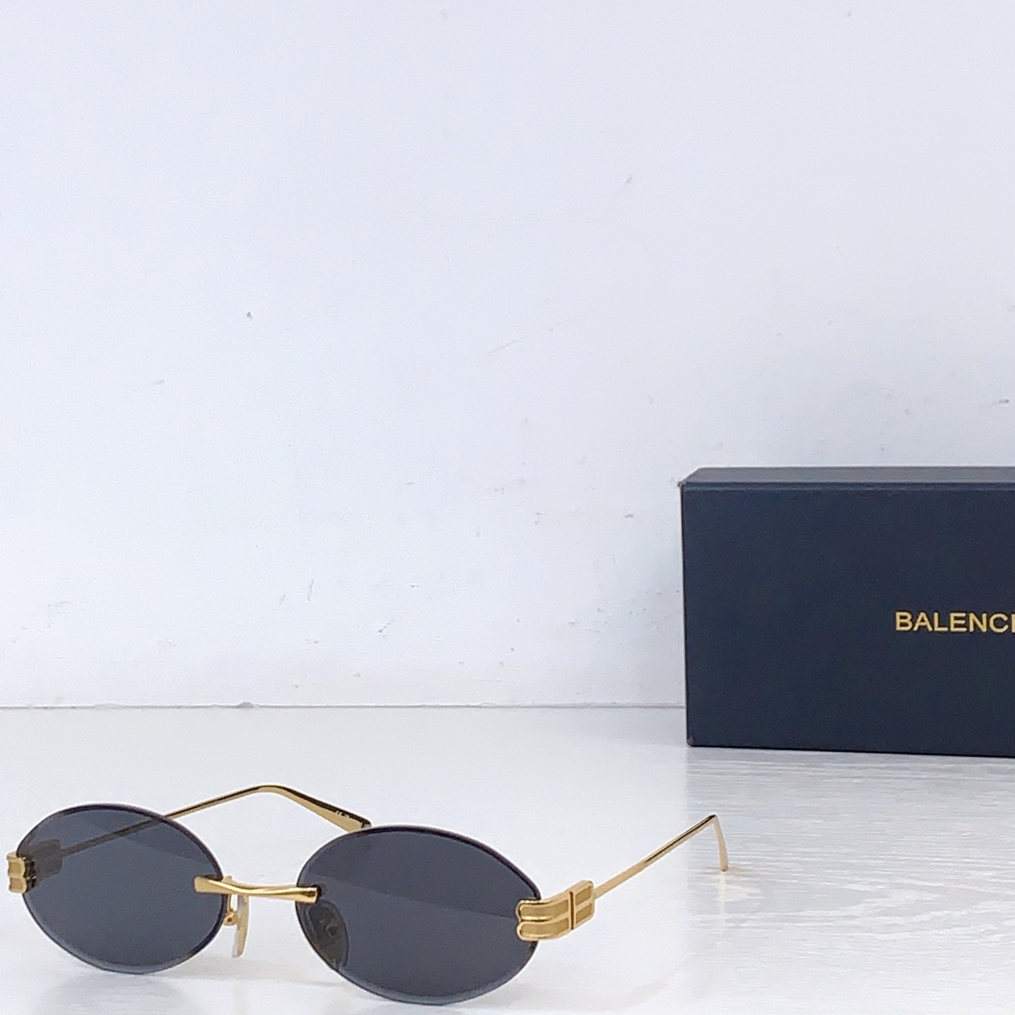 Balenciaga BALENCIAG*巴黎*世家 MODEL：BB0812S SIZE：55口18-145